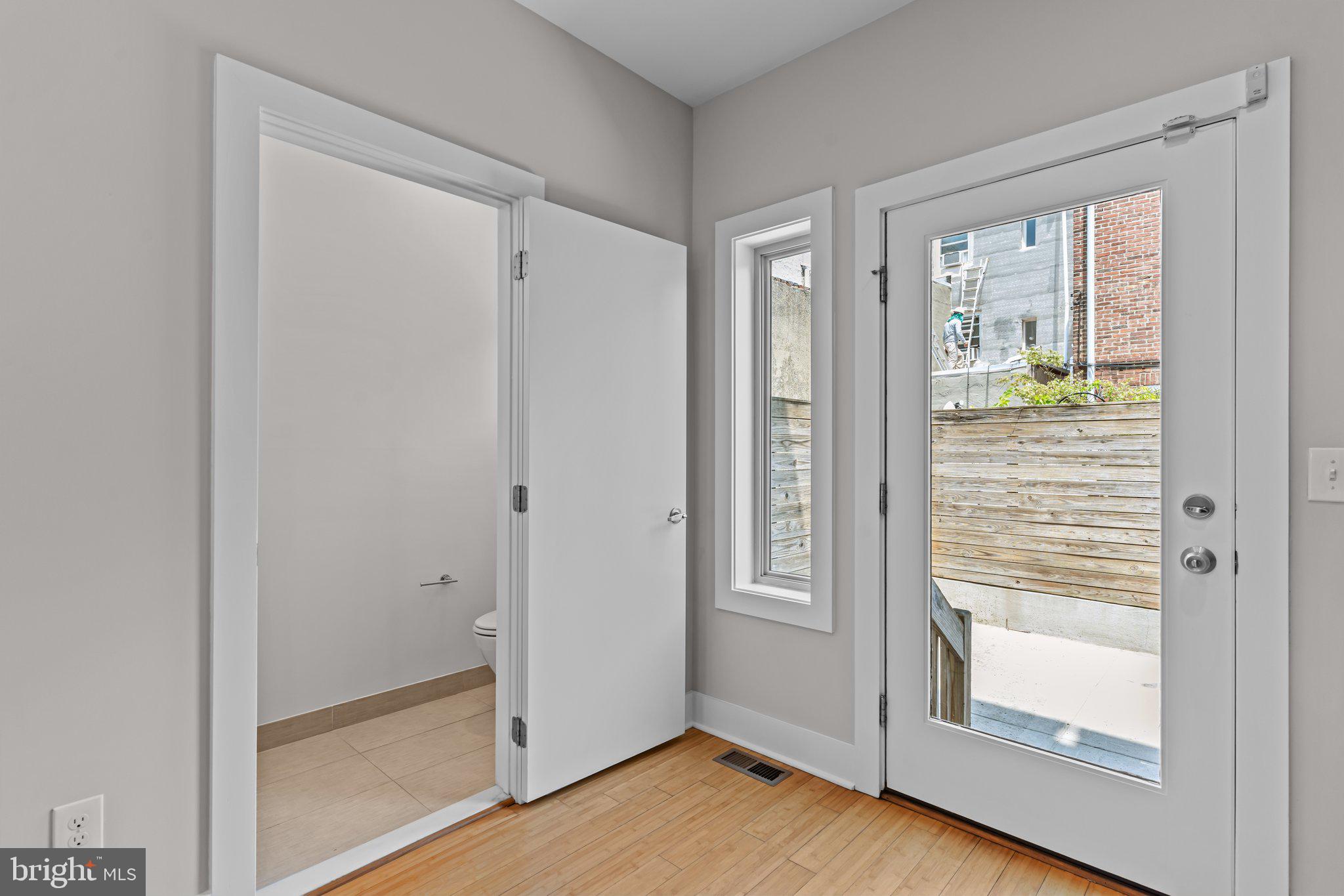 DICKINSON NARROWS - Residential