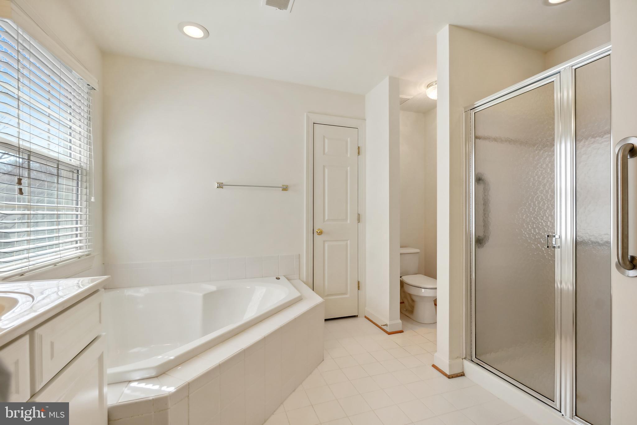 KING FARM WATKINS POND - Residential