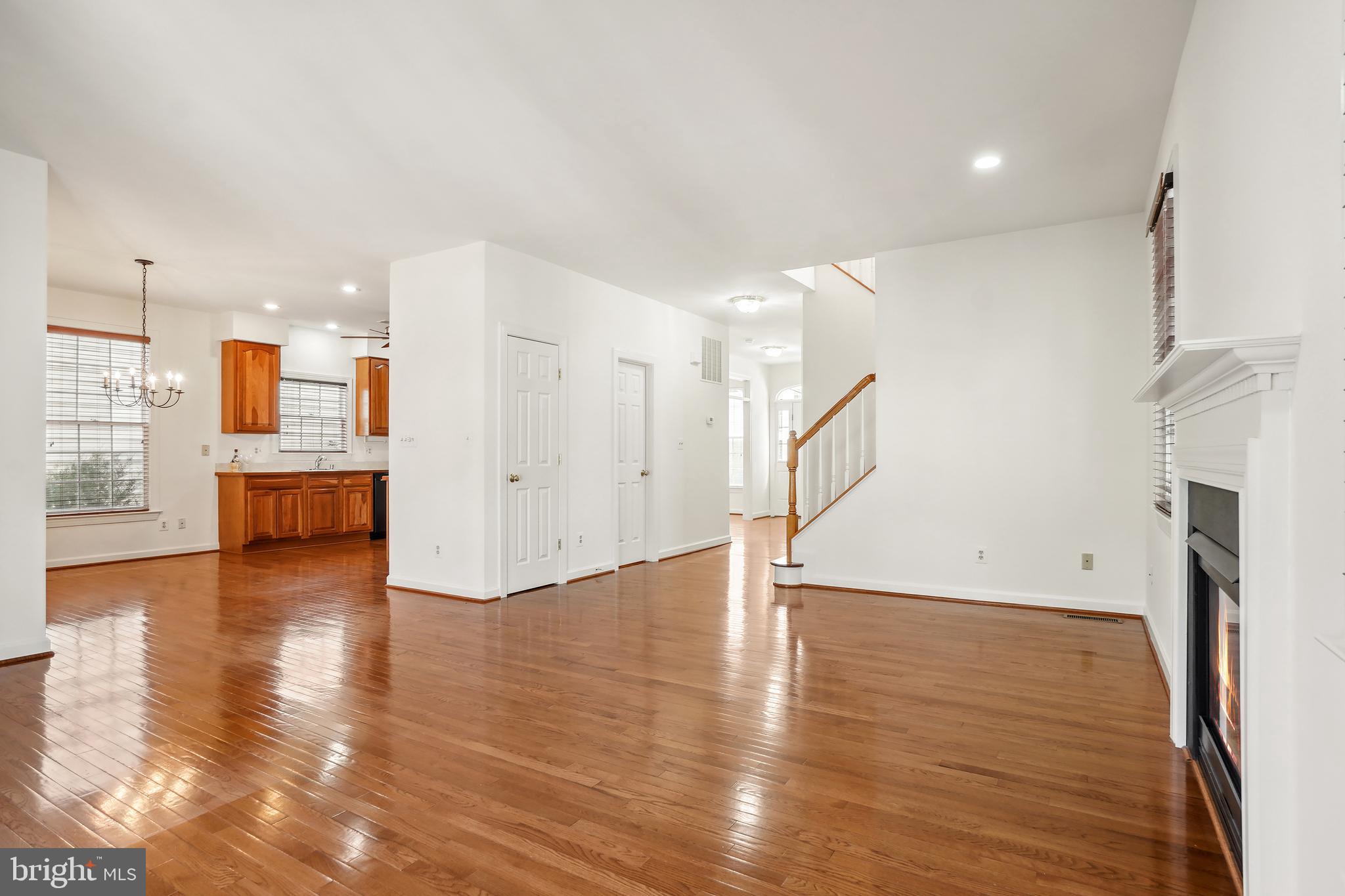 KING FARM WATKINS POND - Residential