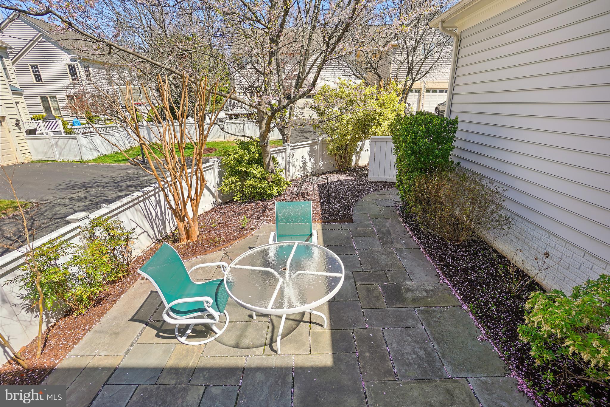 KING FARM WATKINS POND - Residential