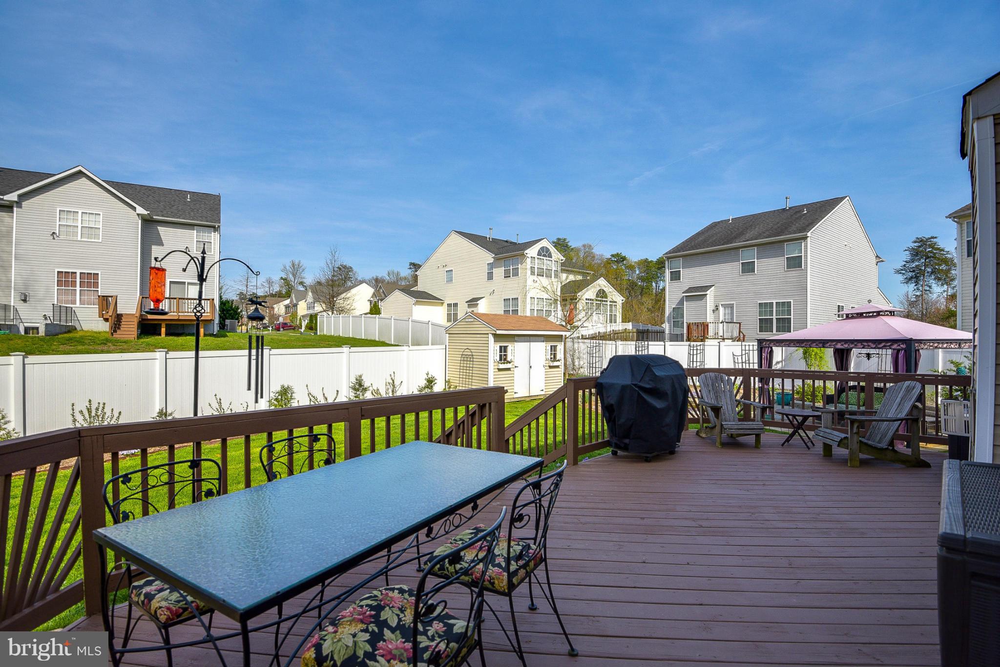 COLONIAL PARK - Residential