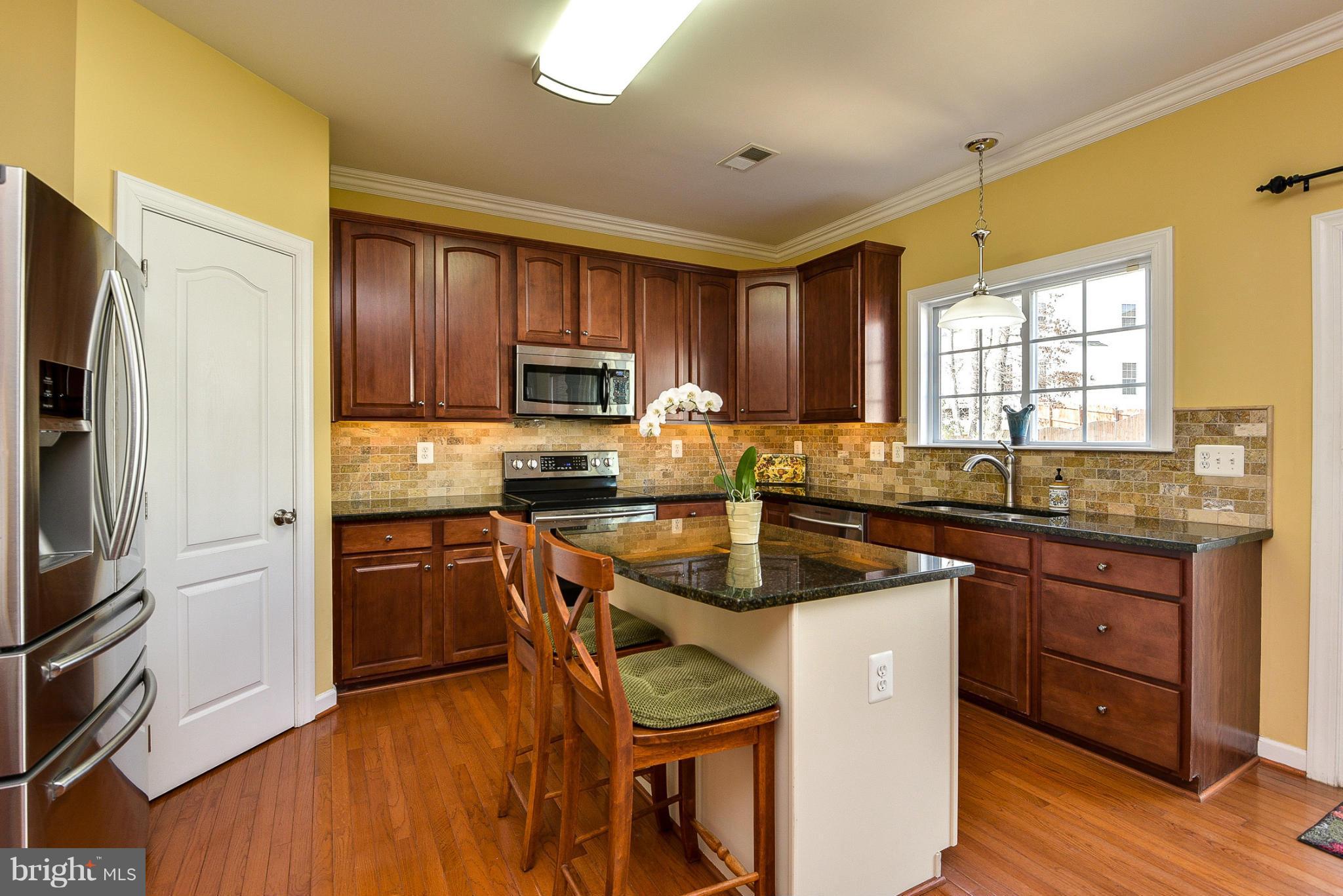 COLONIAL PARK - Residential