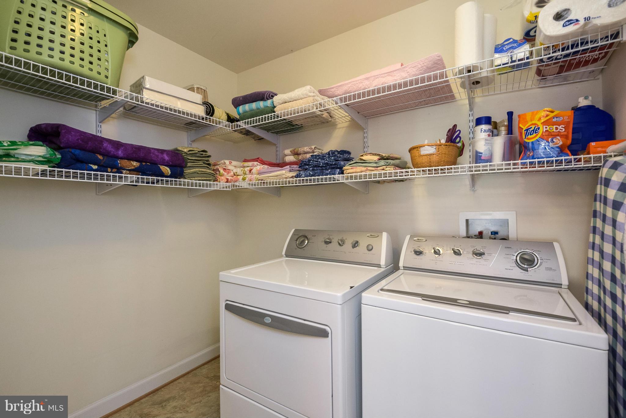 COLONIAL PARK - Residential