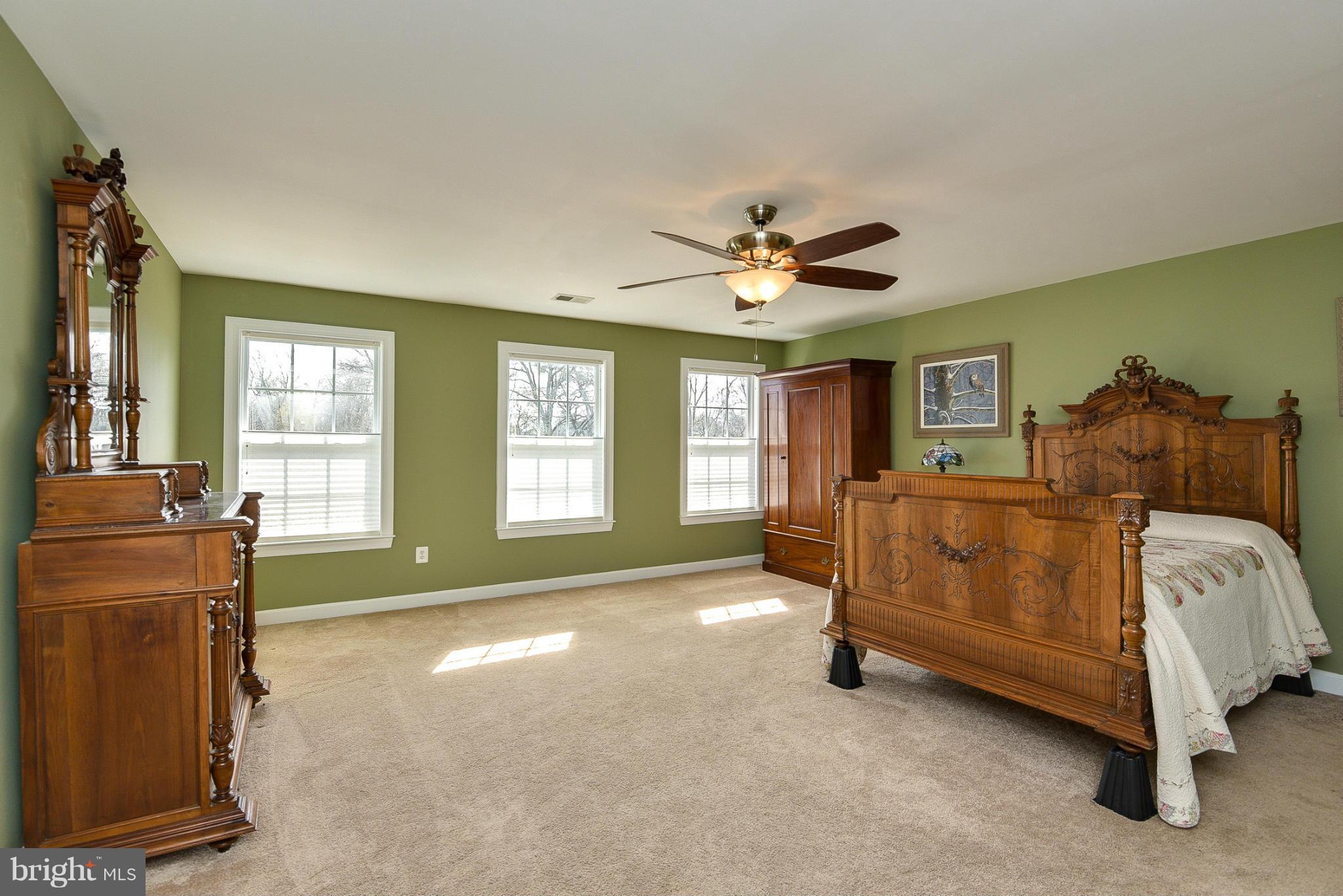 COLONIAL PARK - Residential