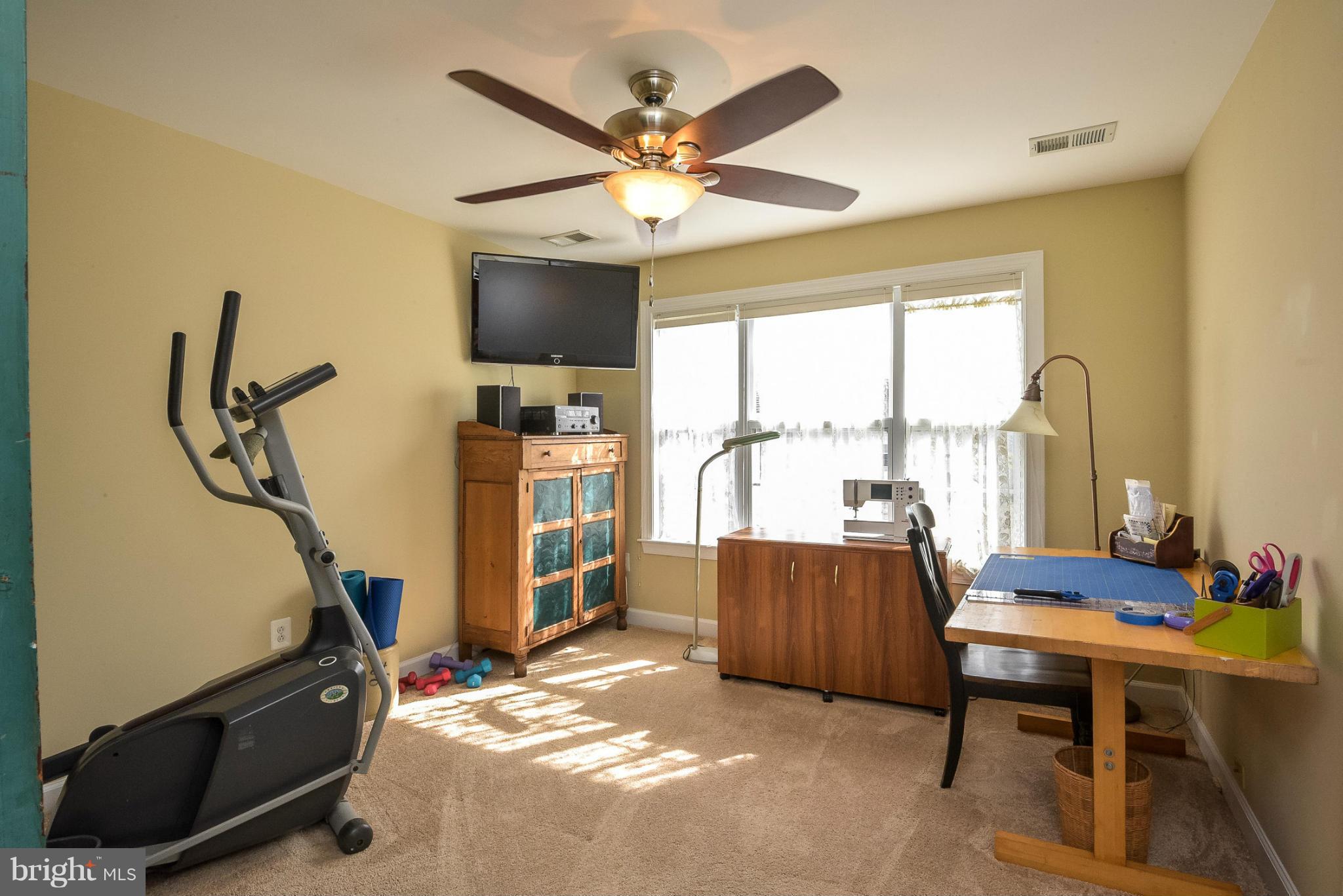 COLONIAL PARK - Residential