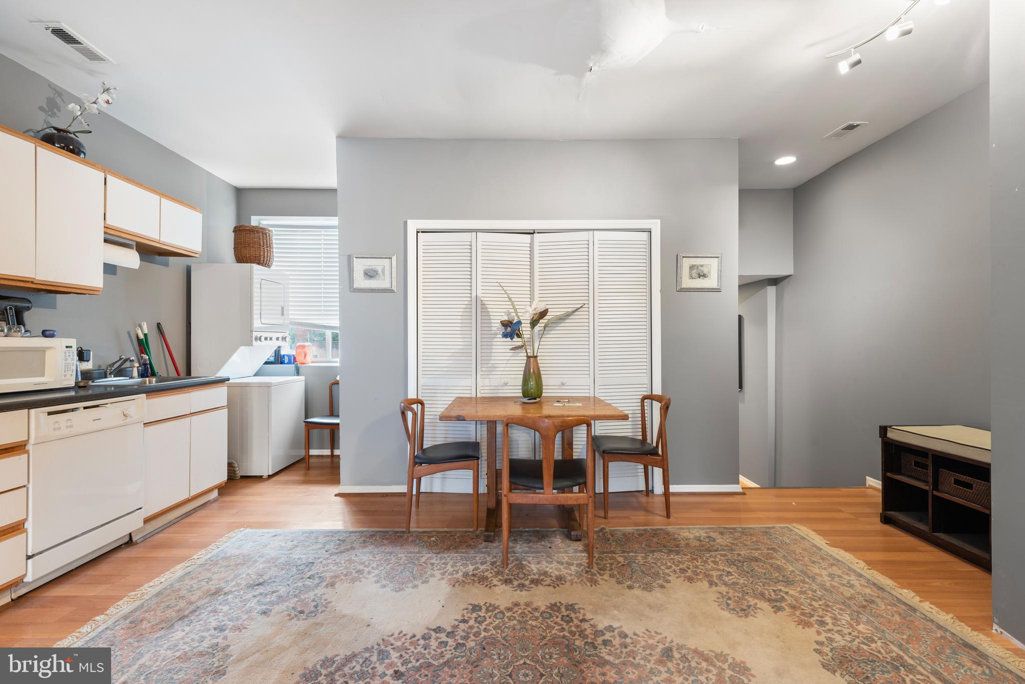 STATION NORTH ARTS DISTRICT - Commercial Sale