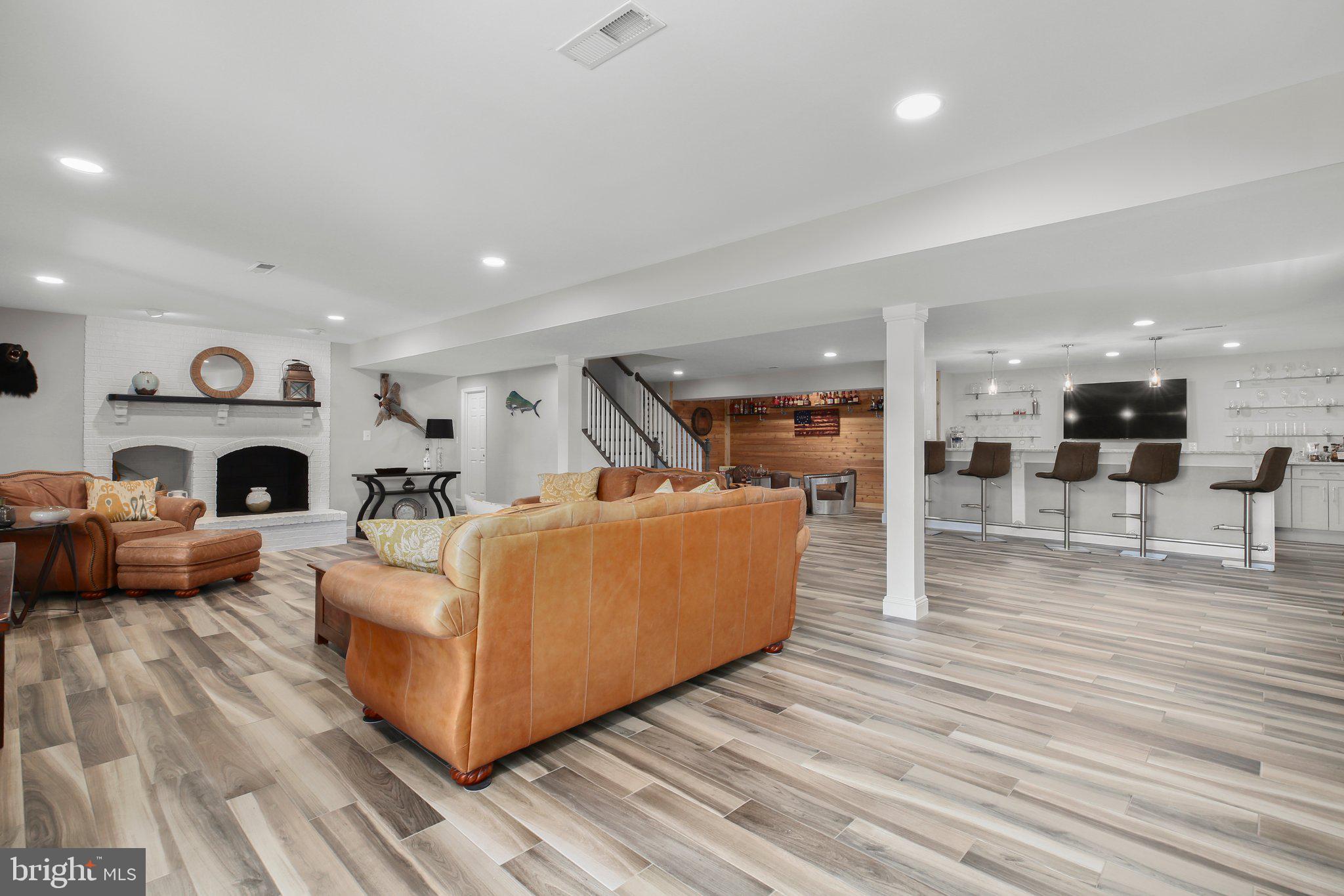 FAWN LAKE - Residential