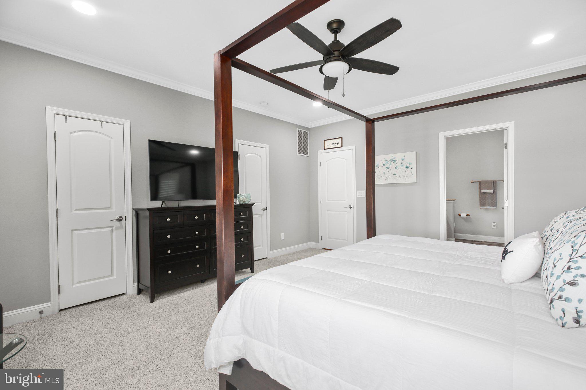 FAWN LAKE - Residential