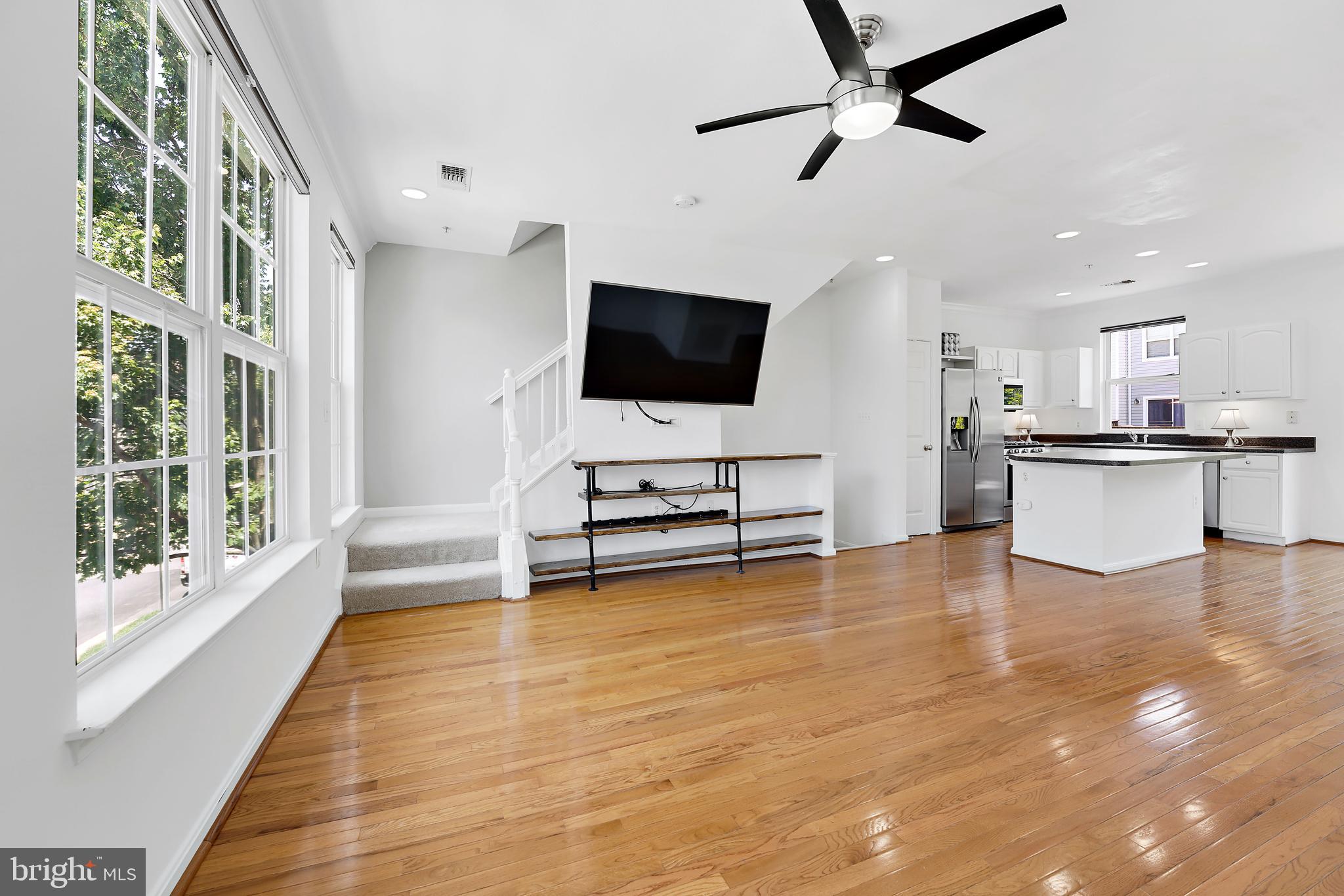 PARKSIDE AT ASHBURN - Residential