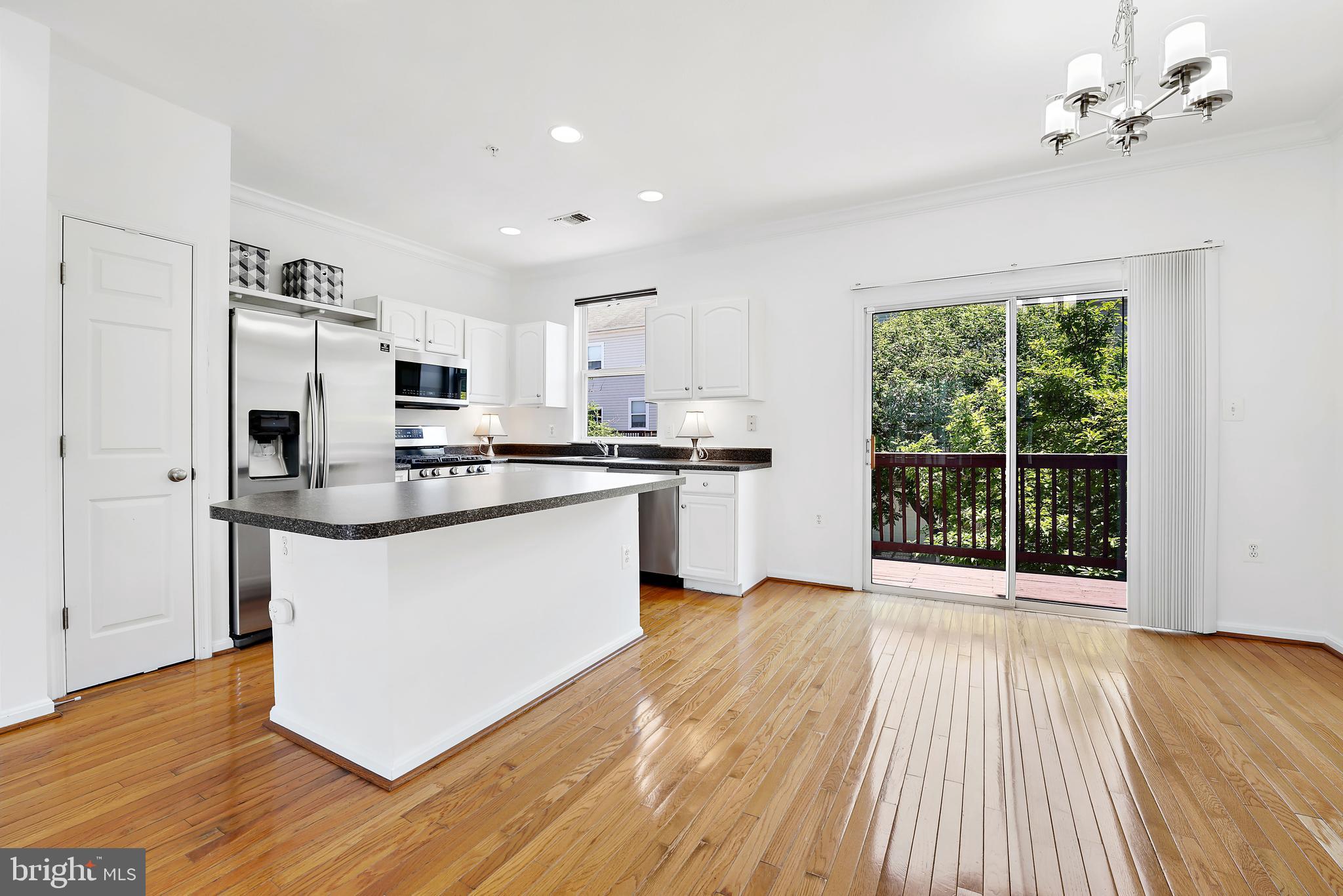 PARKSIDE AT ASHBURN - Residential