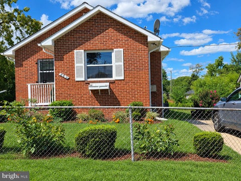 Homes For Sale - 608 59th Avenue<br/> CAPITOL HEIGHTS, MD 20743