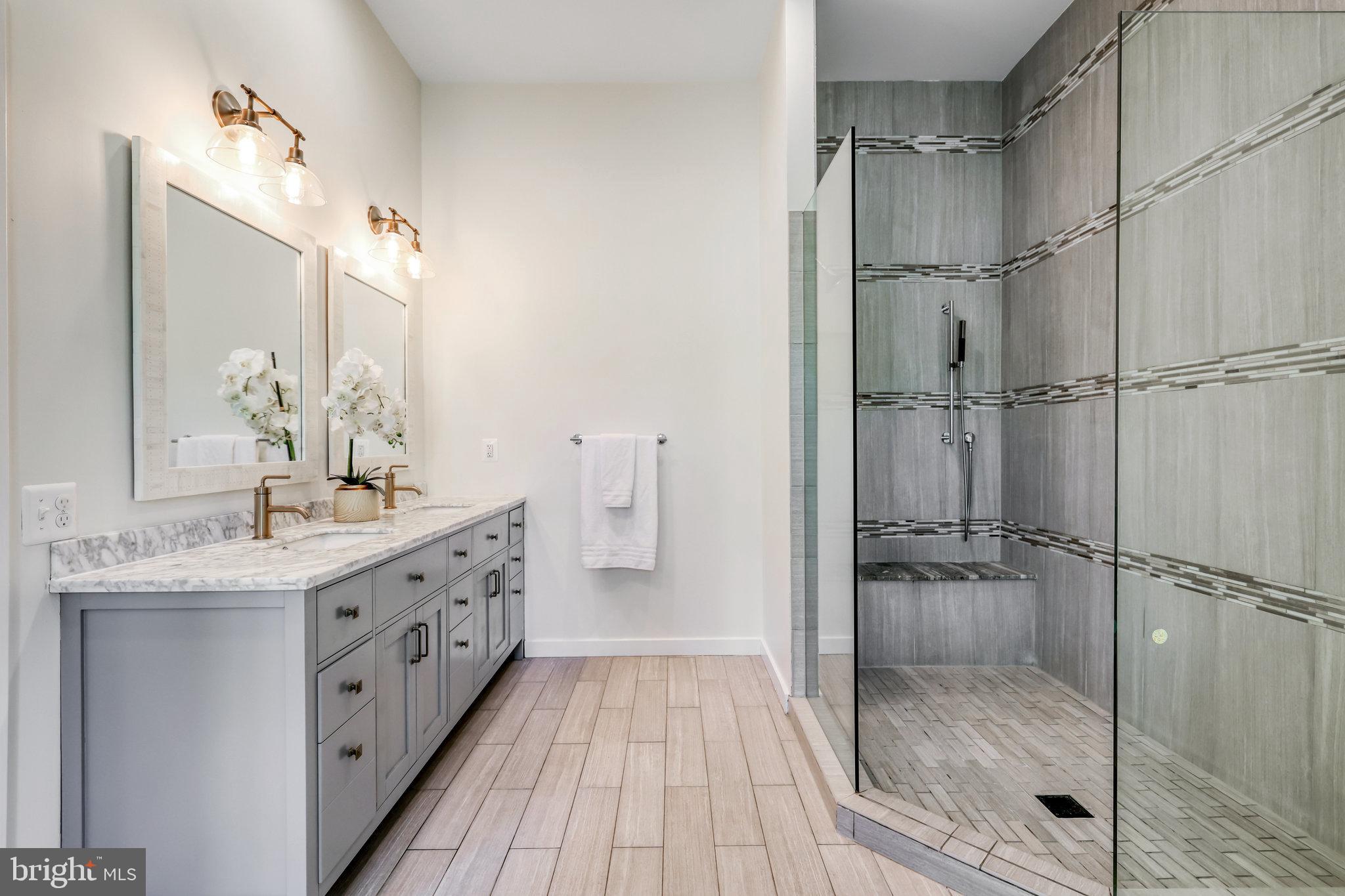 VALE VALLEY FARMS - Residential