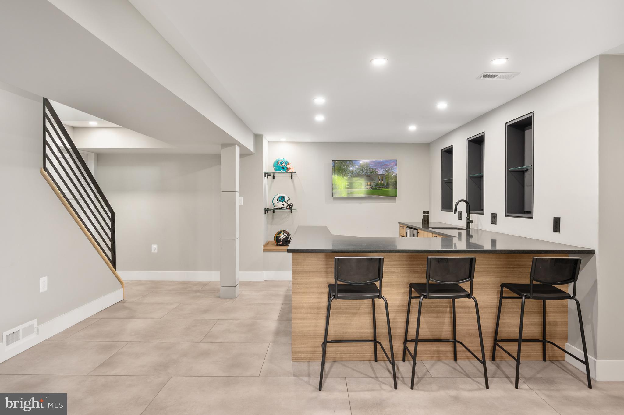 LAKE RIDGE - Residential