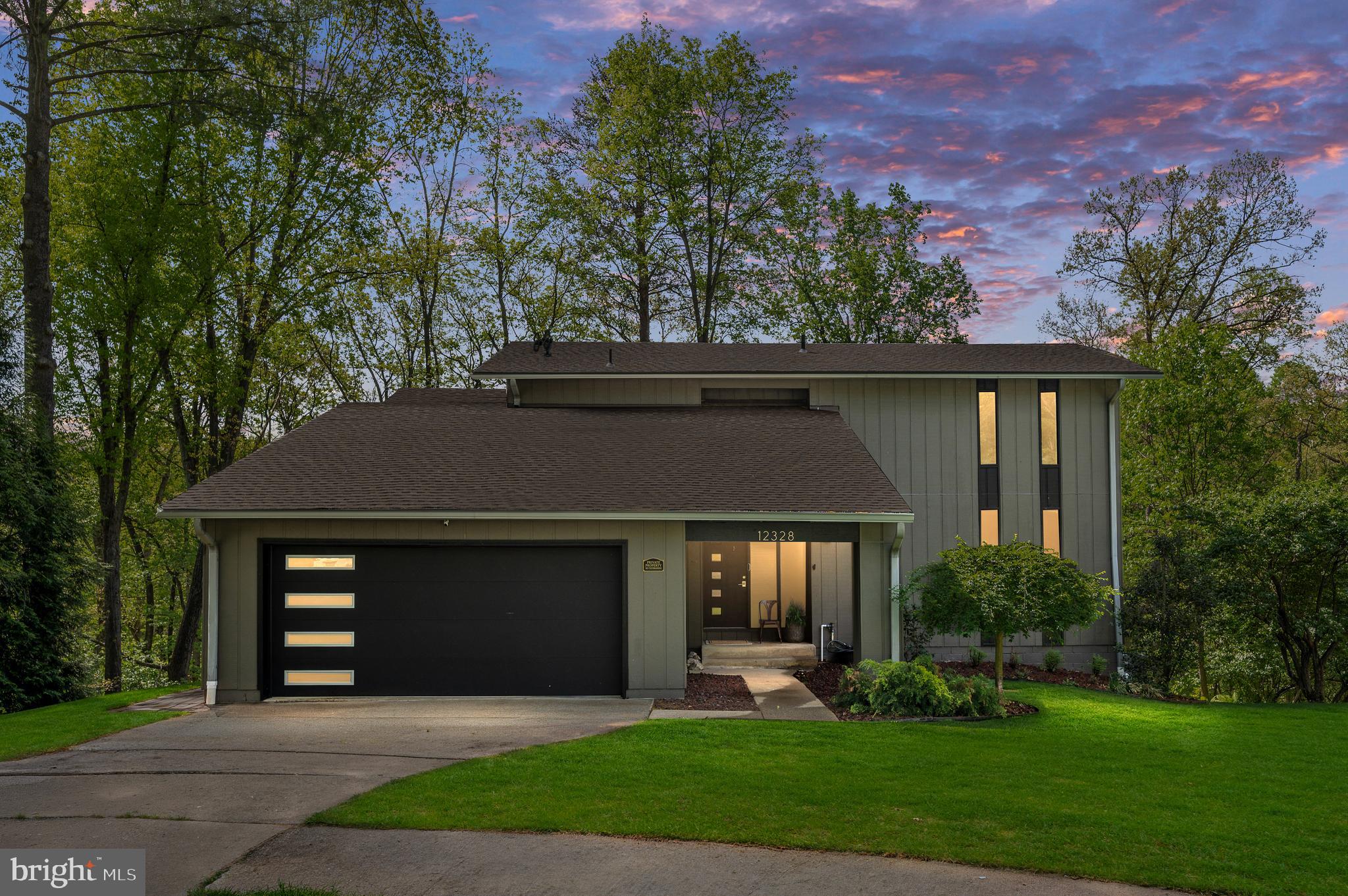 12328 HOLLYHOCK COURT