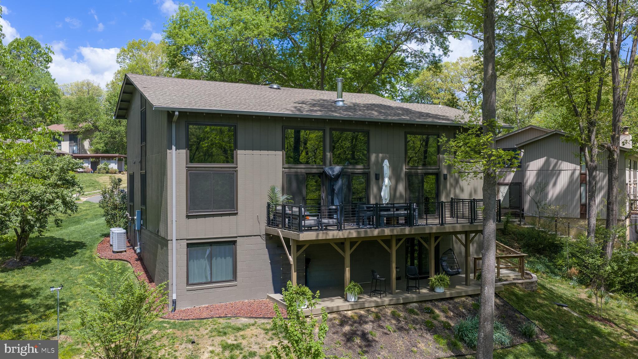 LAKE RIDGE - Residential