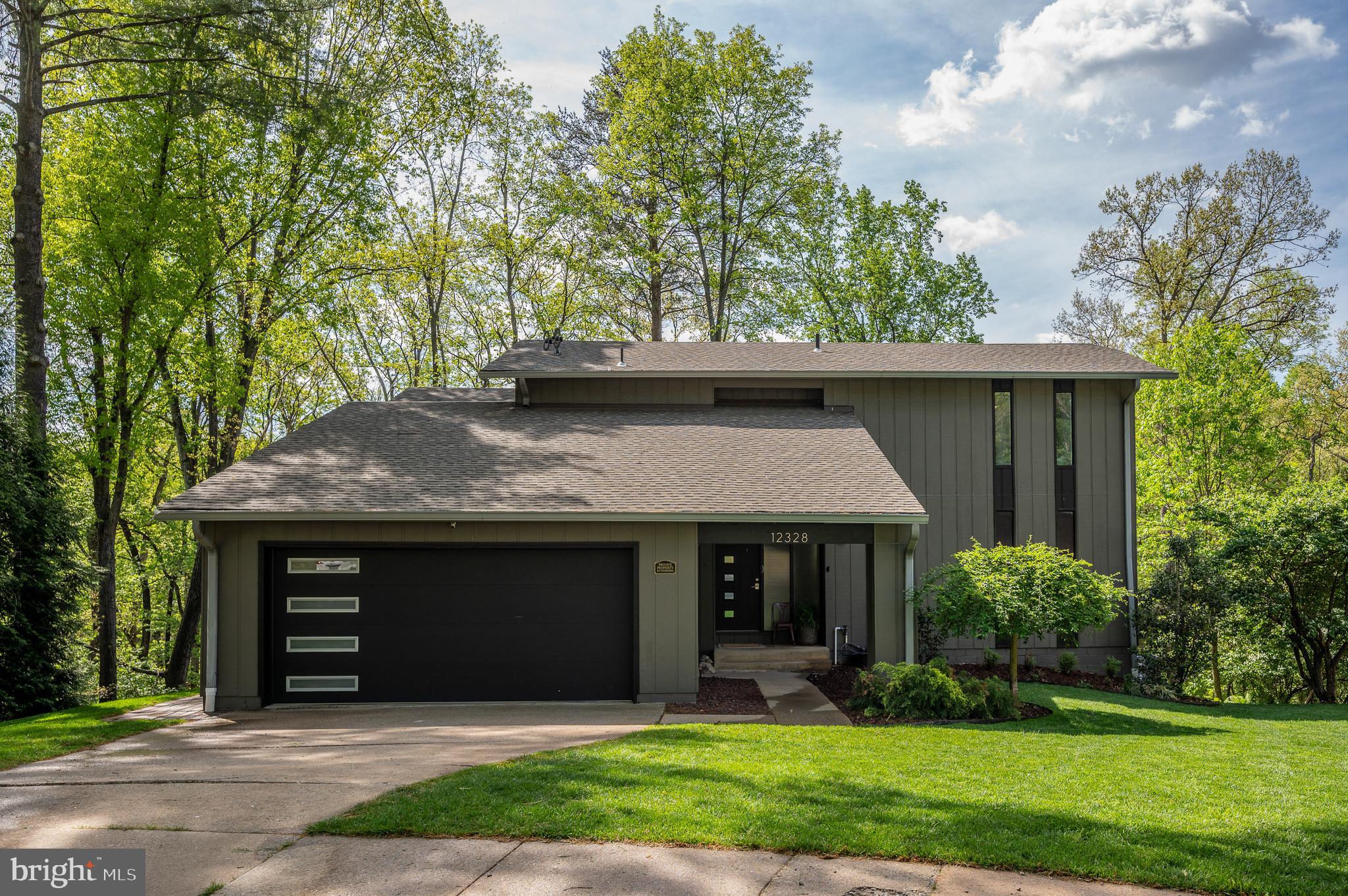 LAKE RIDGE - Residential