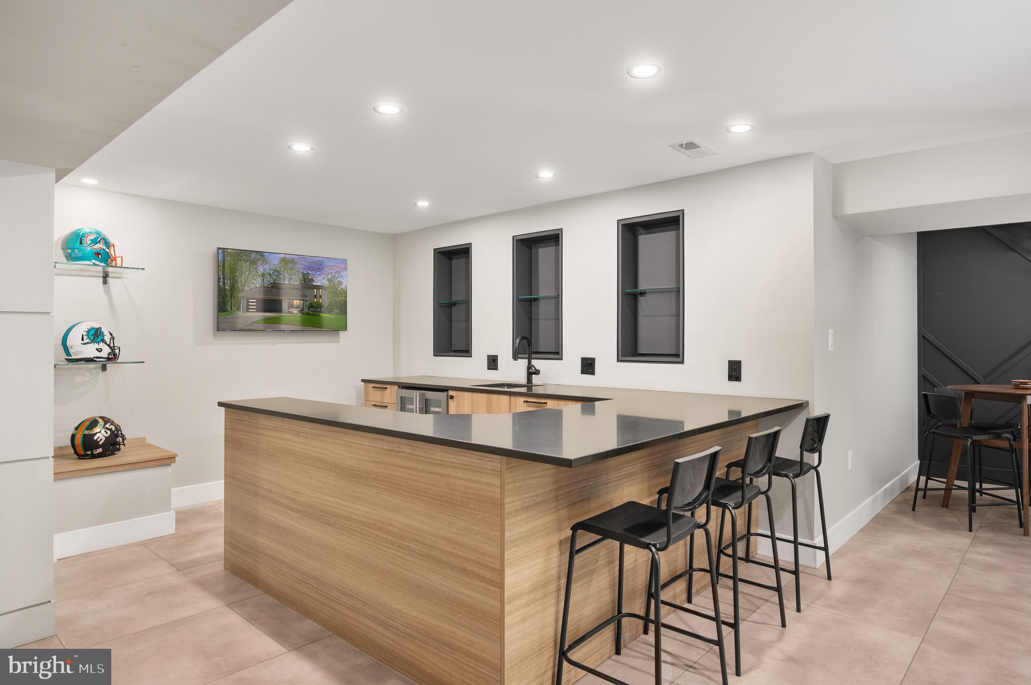 LAKE RIDGE - Residential