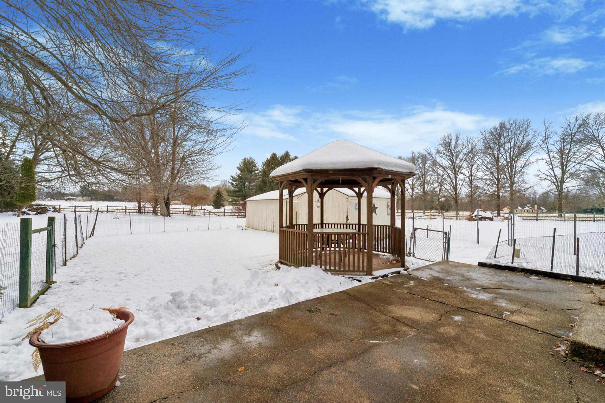 LINTON HILL CHASE - Residential