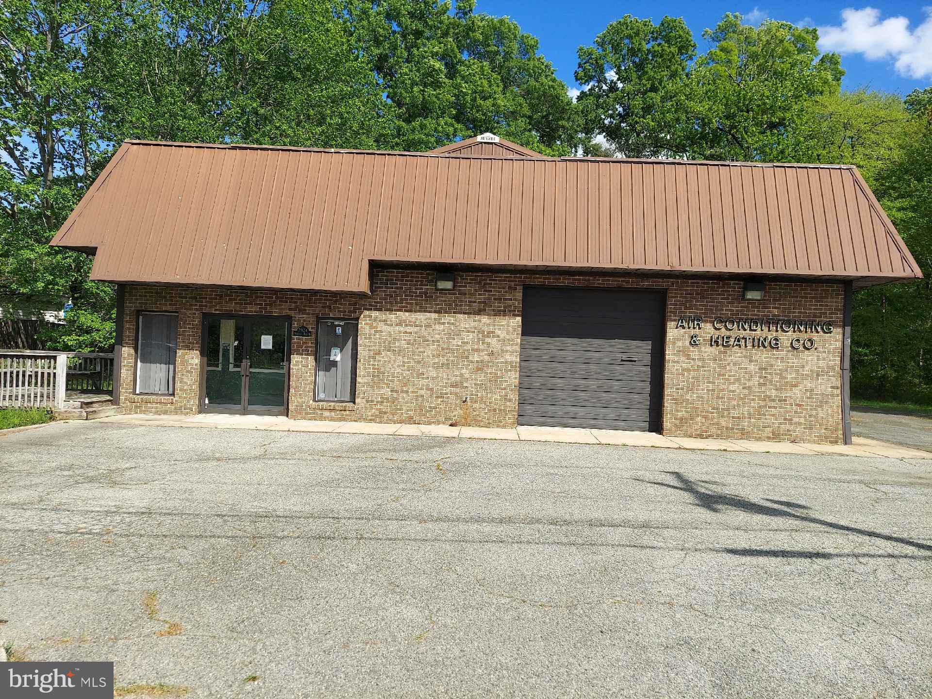 2924 MARSHALL HALL ROAD