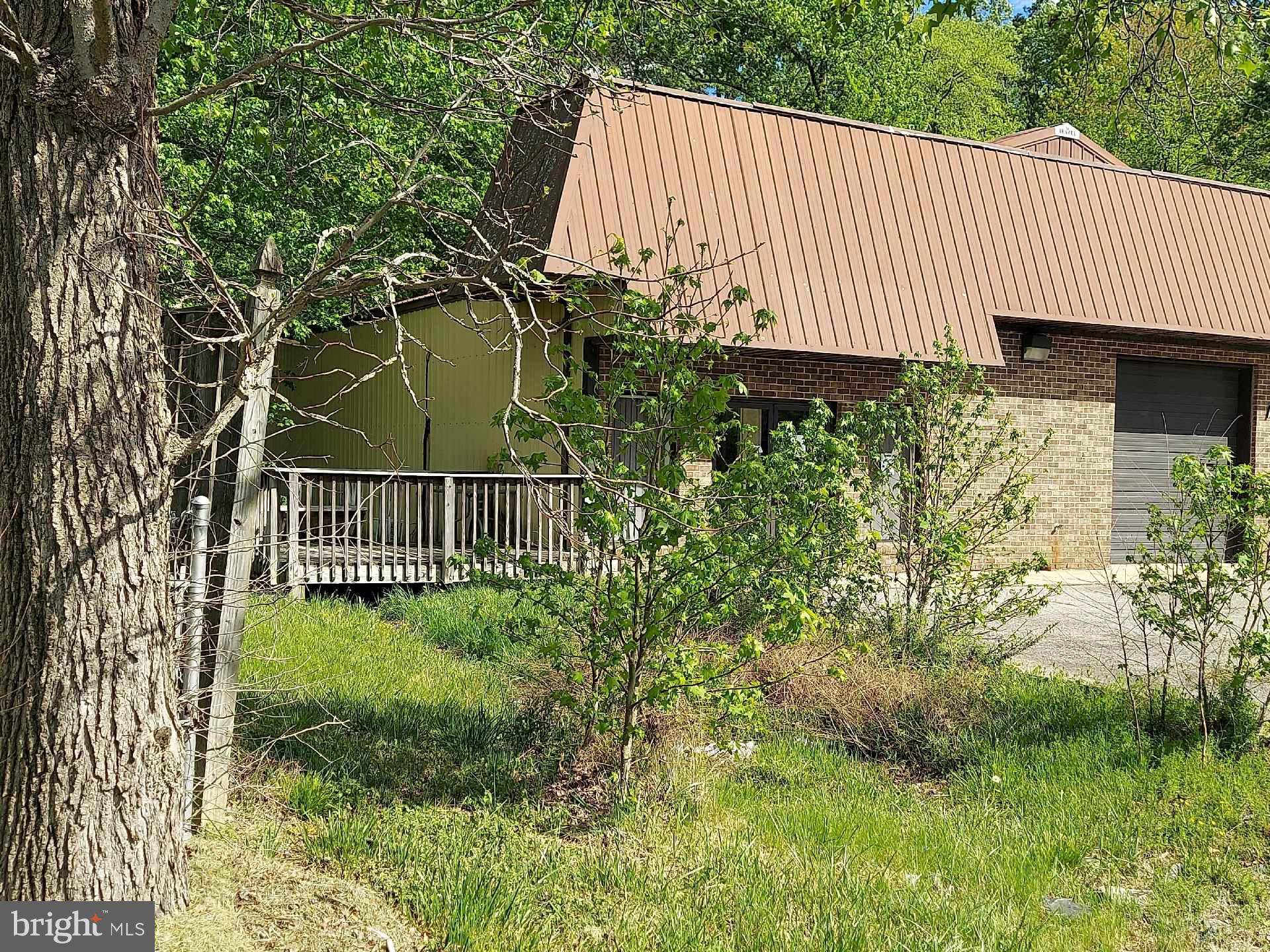 2924 MARSHALL HALL ROAD