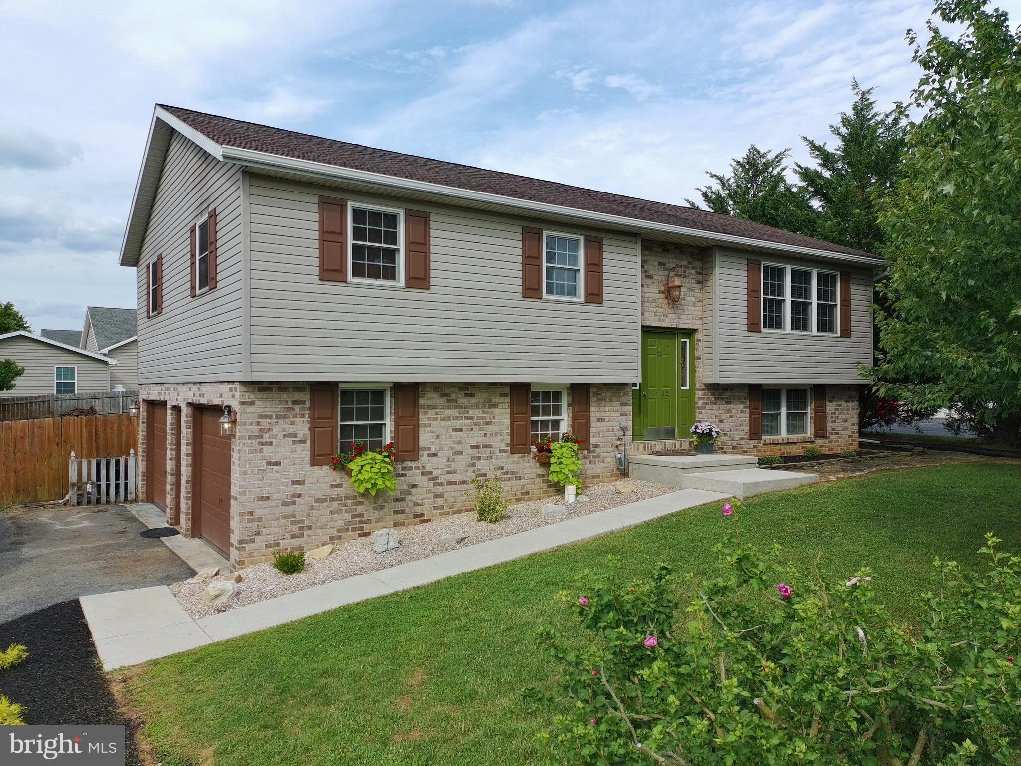 1265 ASHTON DRIVE