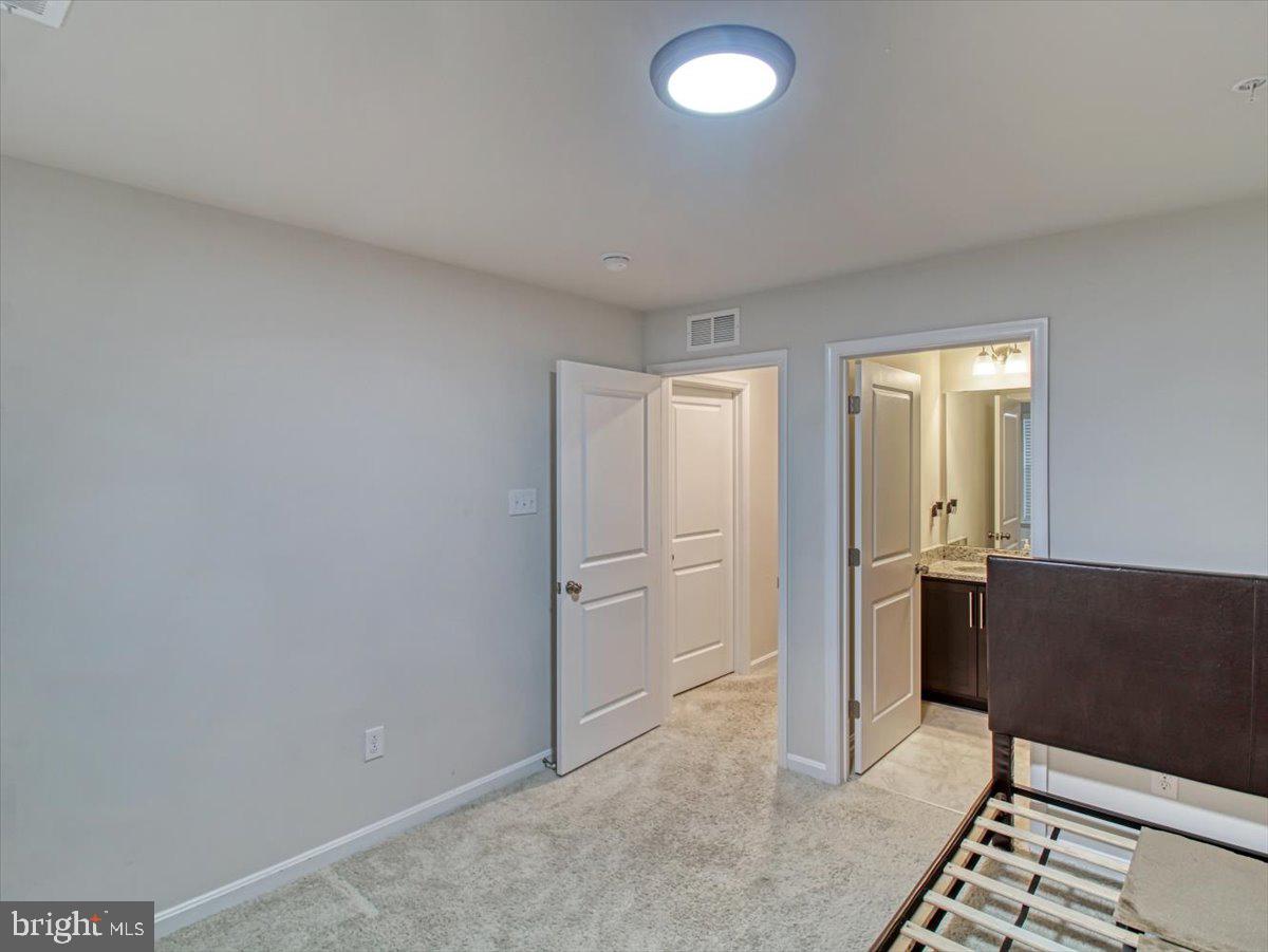 WESTVIEW SOUTH - Residential