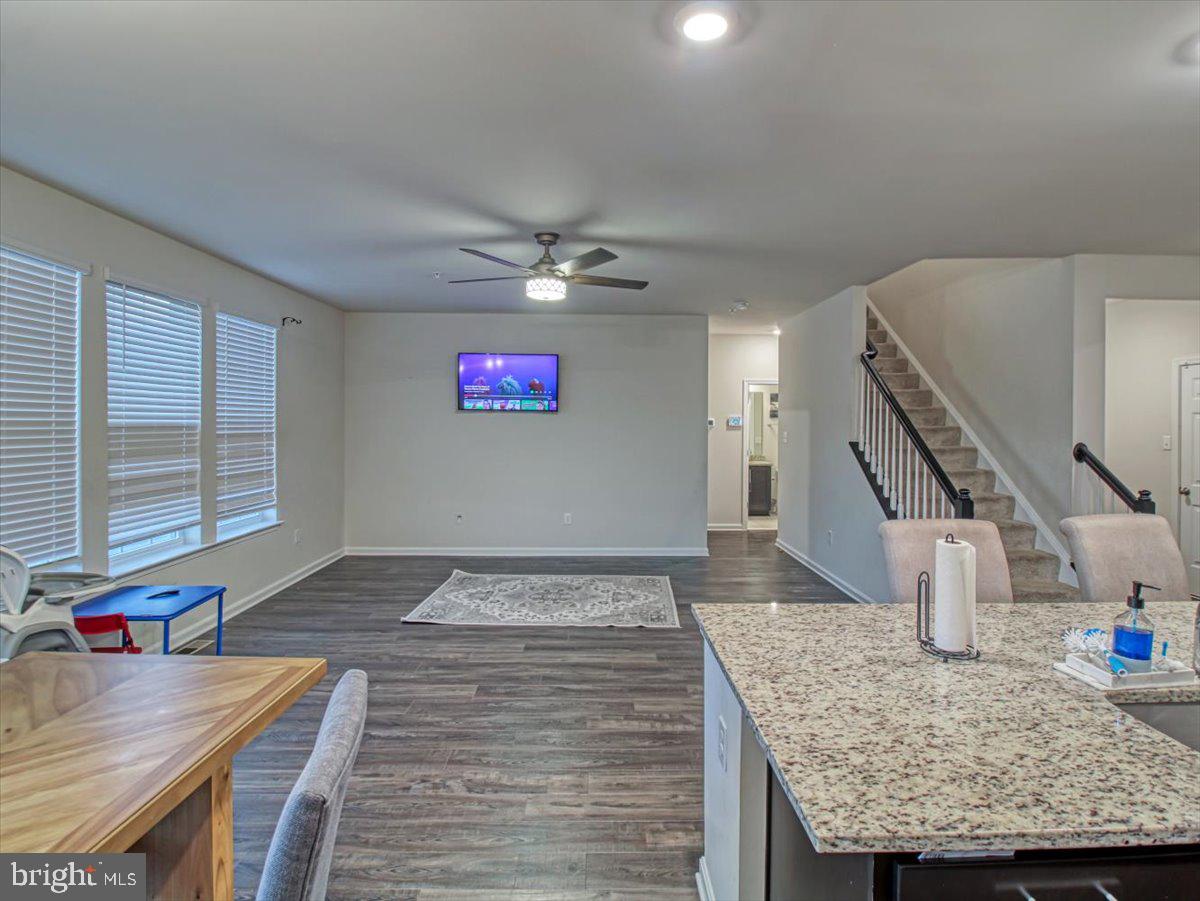 WESTVIEW SOUTH - Residential