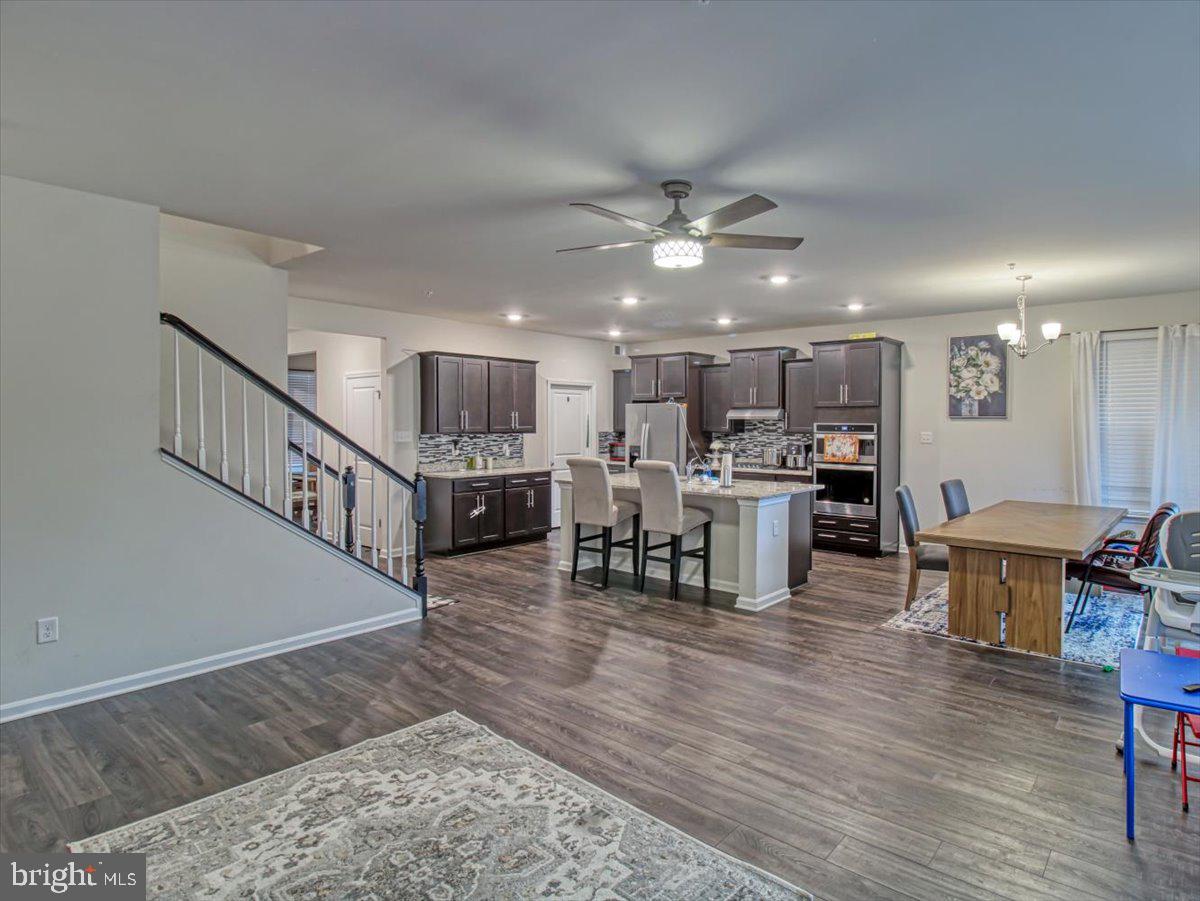 WESTVIEW SOUTH - Residential