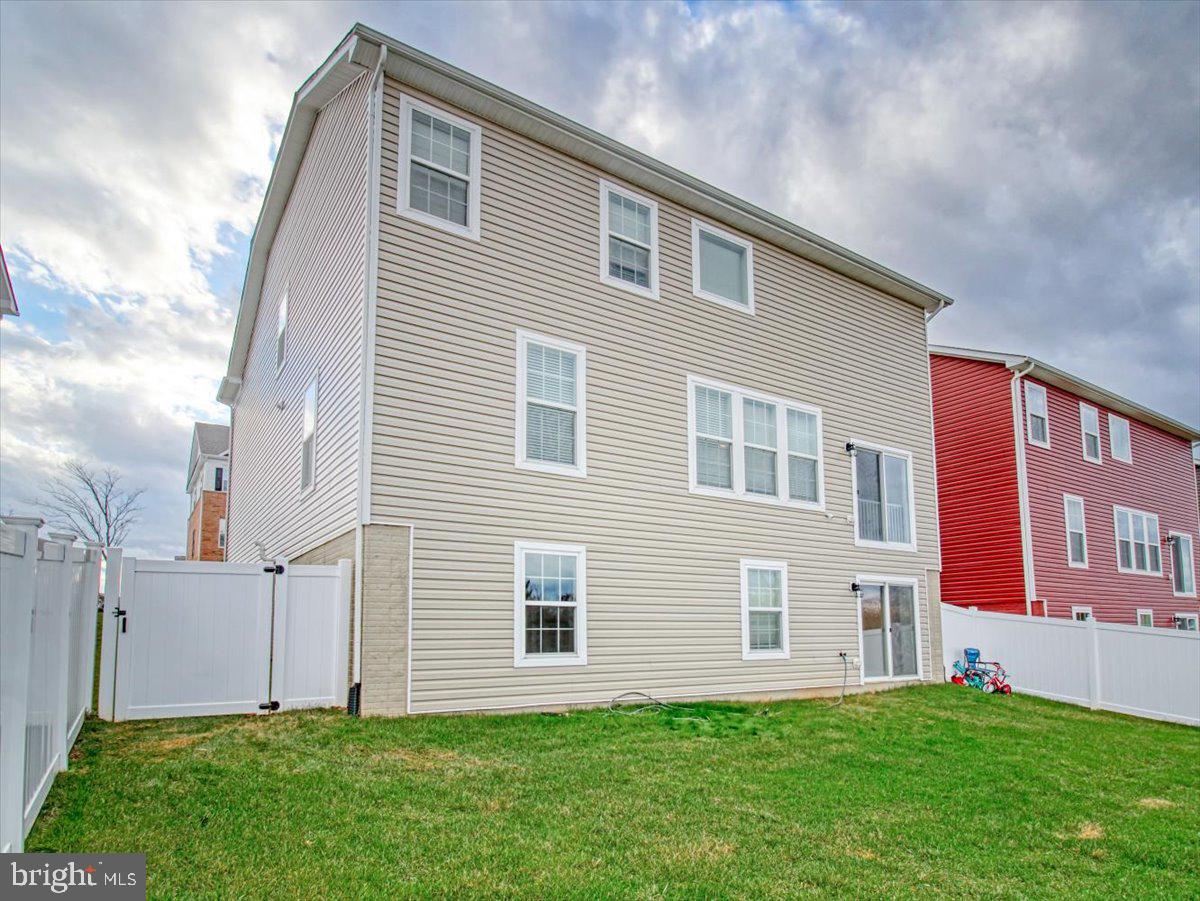 WESTVIEW SOUTH - Residential