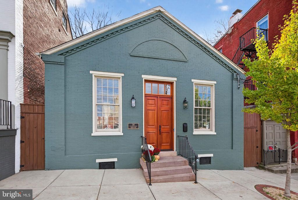 Photo of 14 E Farnum Street, LANCASTER, PA 17602 (MLS # PALA2083744)