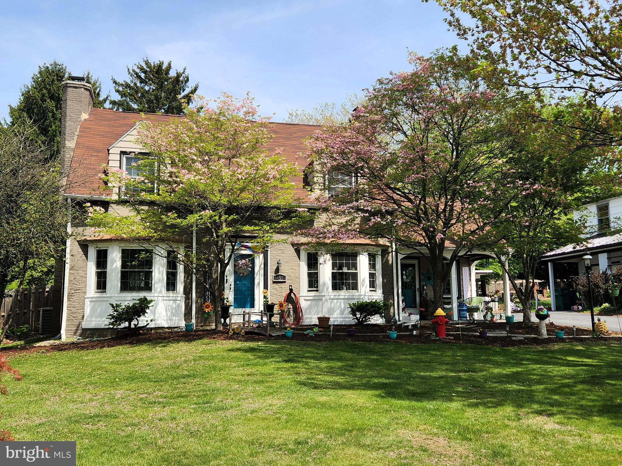 COUNTRY CLUB HILLS - Residential