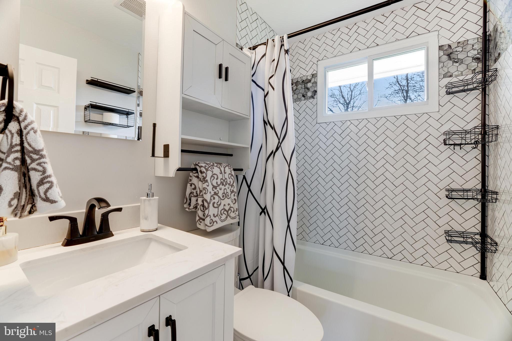 KINGS PARK WEST - Residential