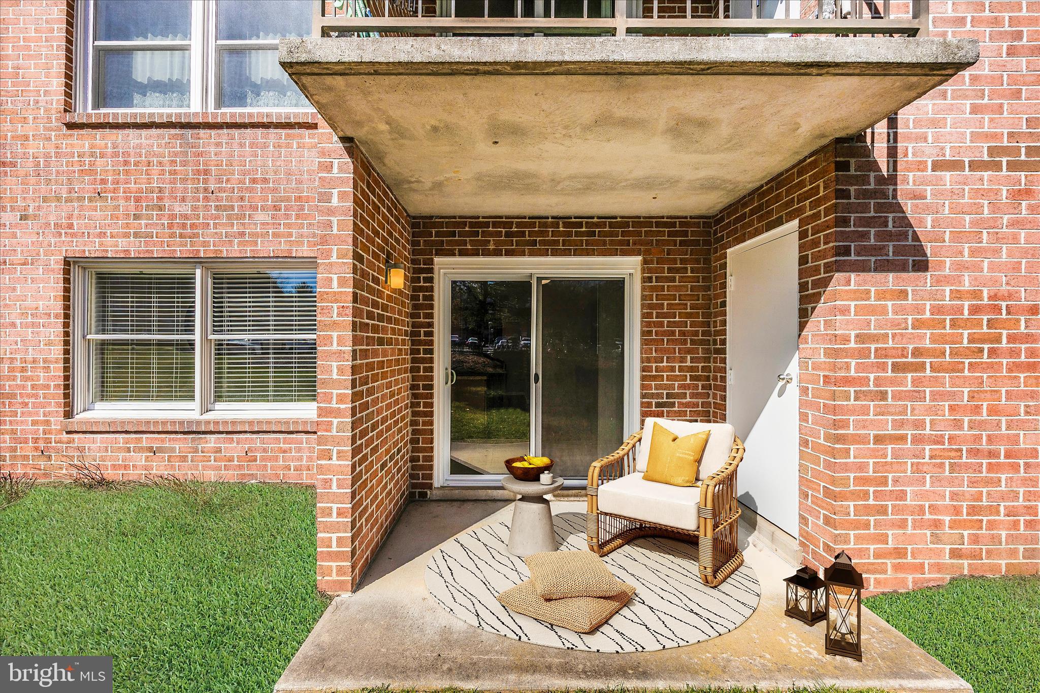 GLADE TOWN - Residential