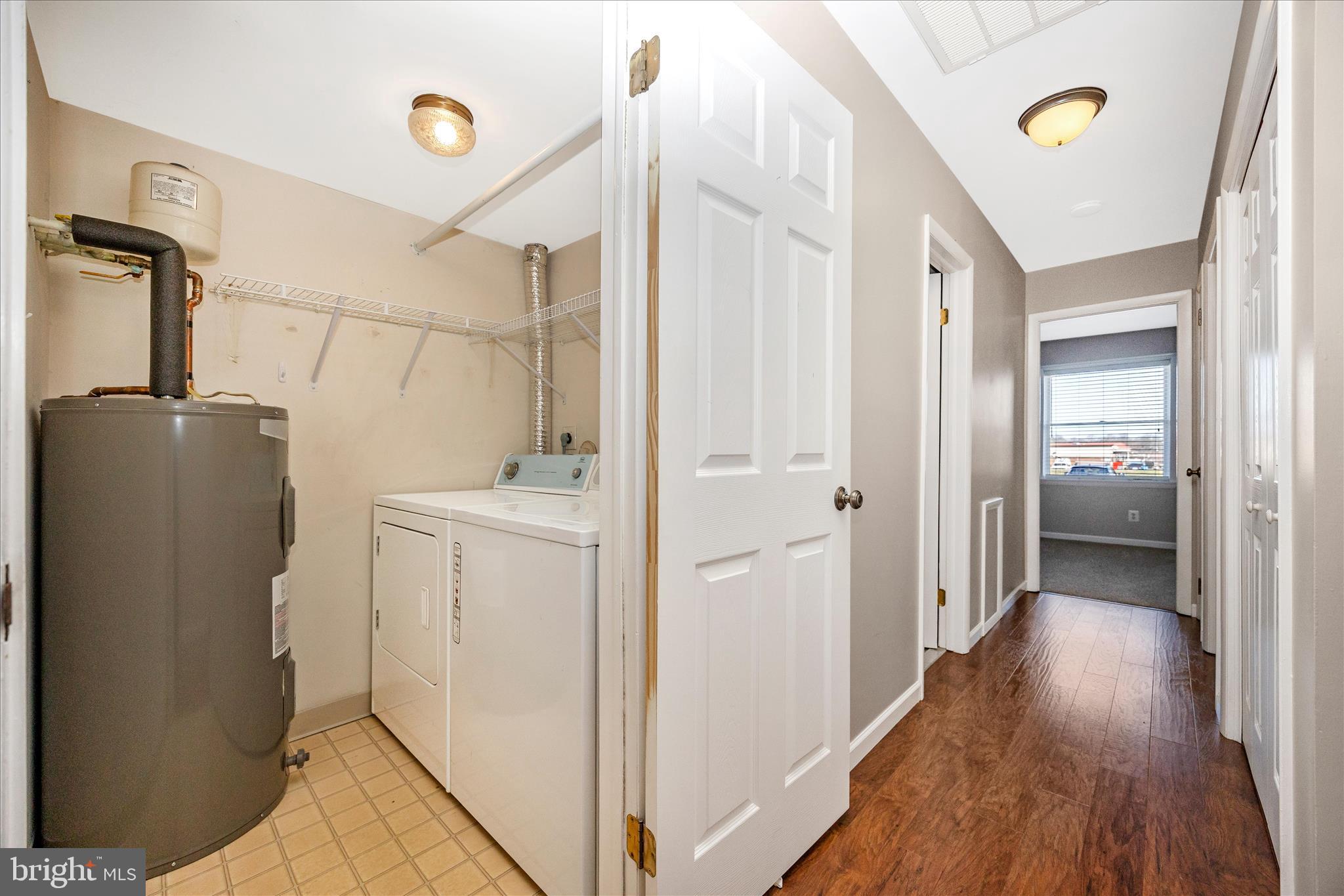 GLADE TOWN - Residential