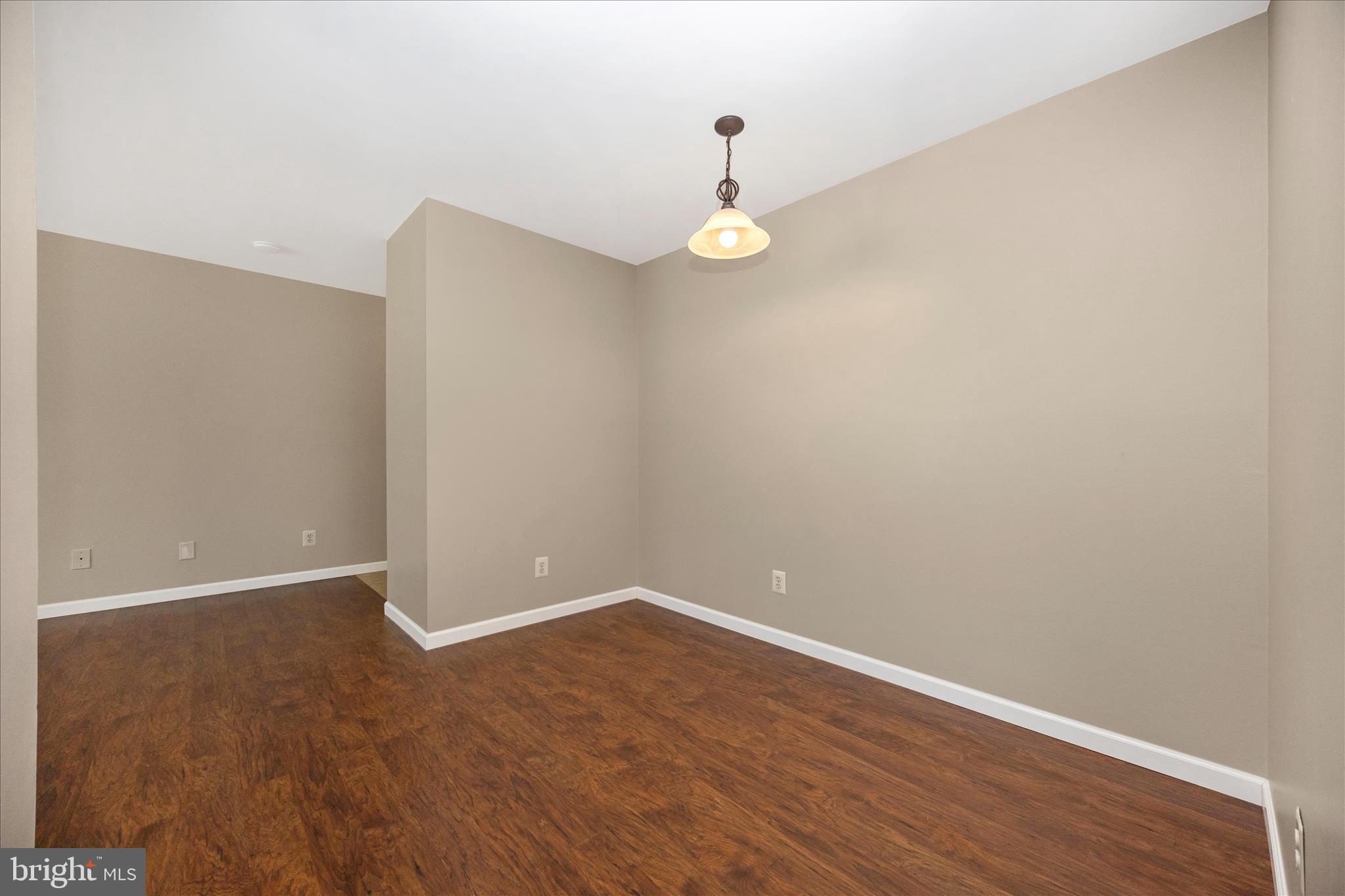 GLADE TOWN - Residential