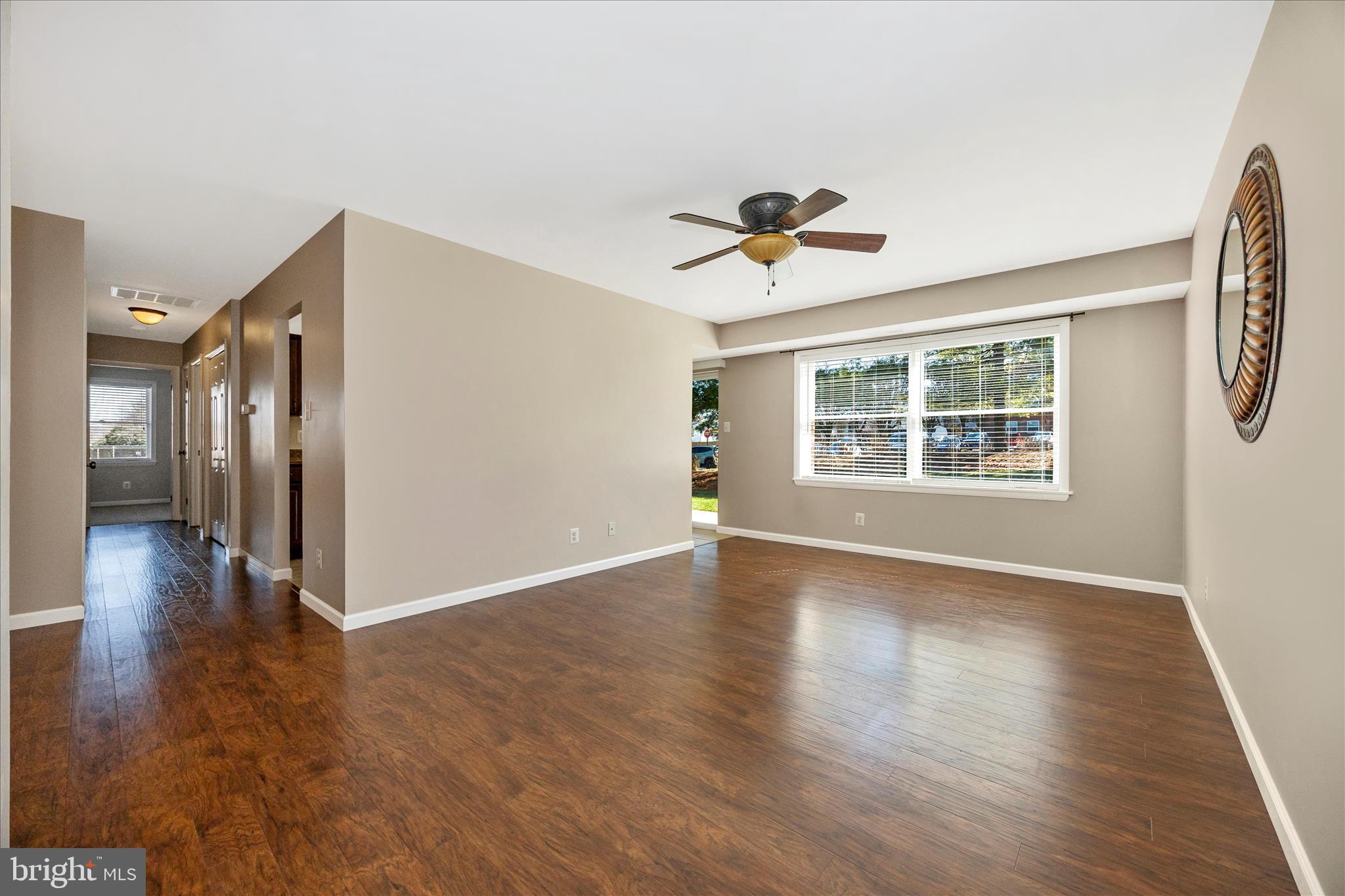 GLADE TOWN - Residential