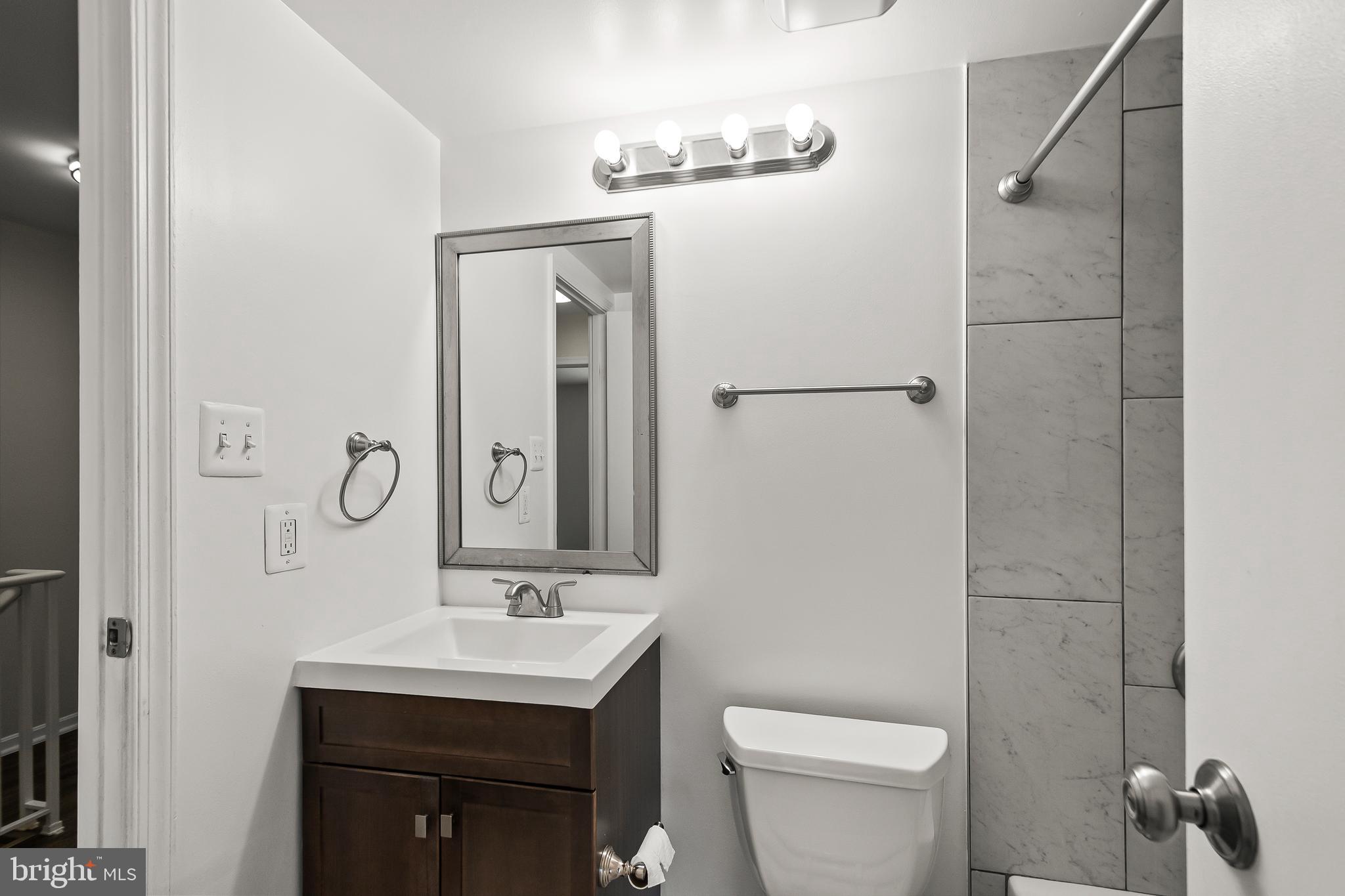 STONINGTON CONDOMINIUMS - Residential