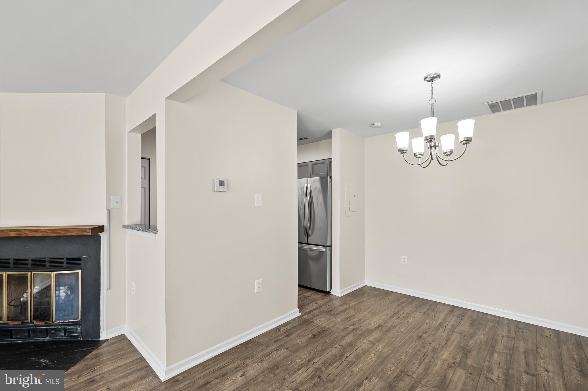 STONINGTON CONDOMINIUMS - Residential