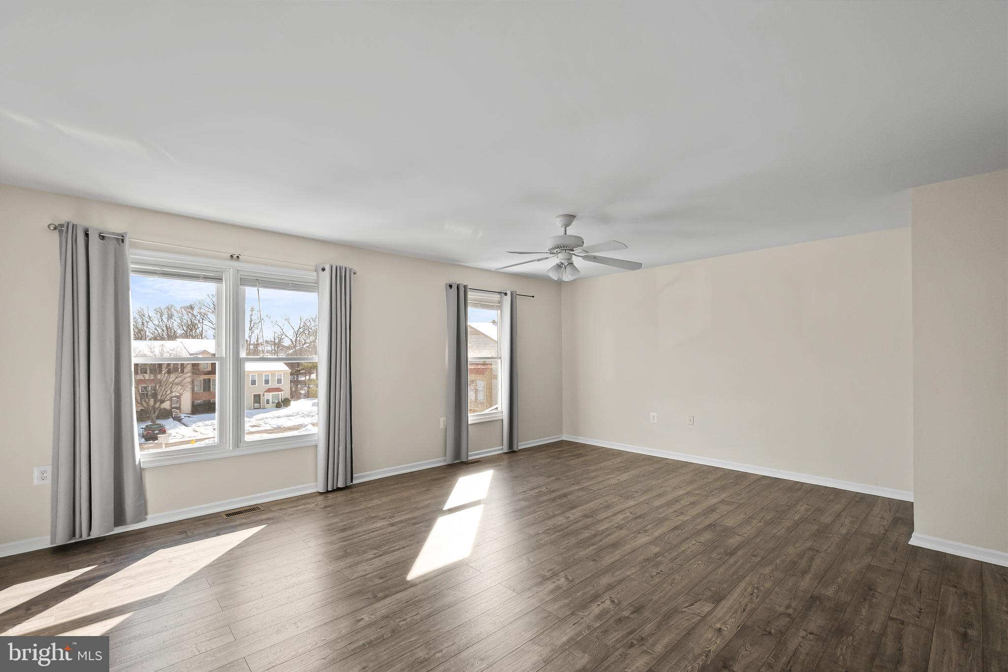 STONINGTON CONDOMINIUMS - Residential