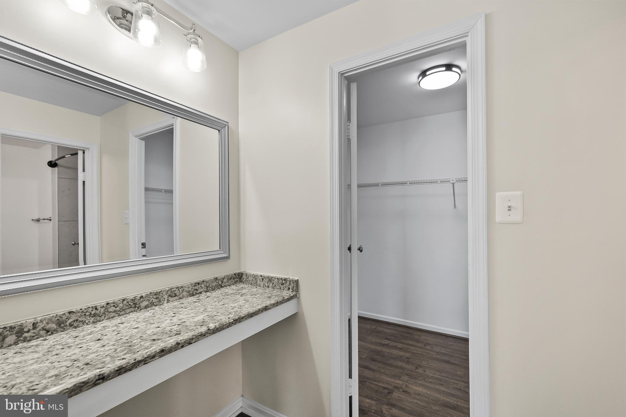 STONINGTON CONDOMINIUMS - Residential