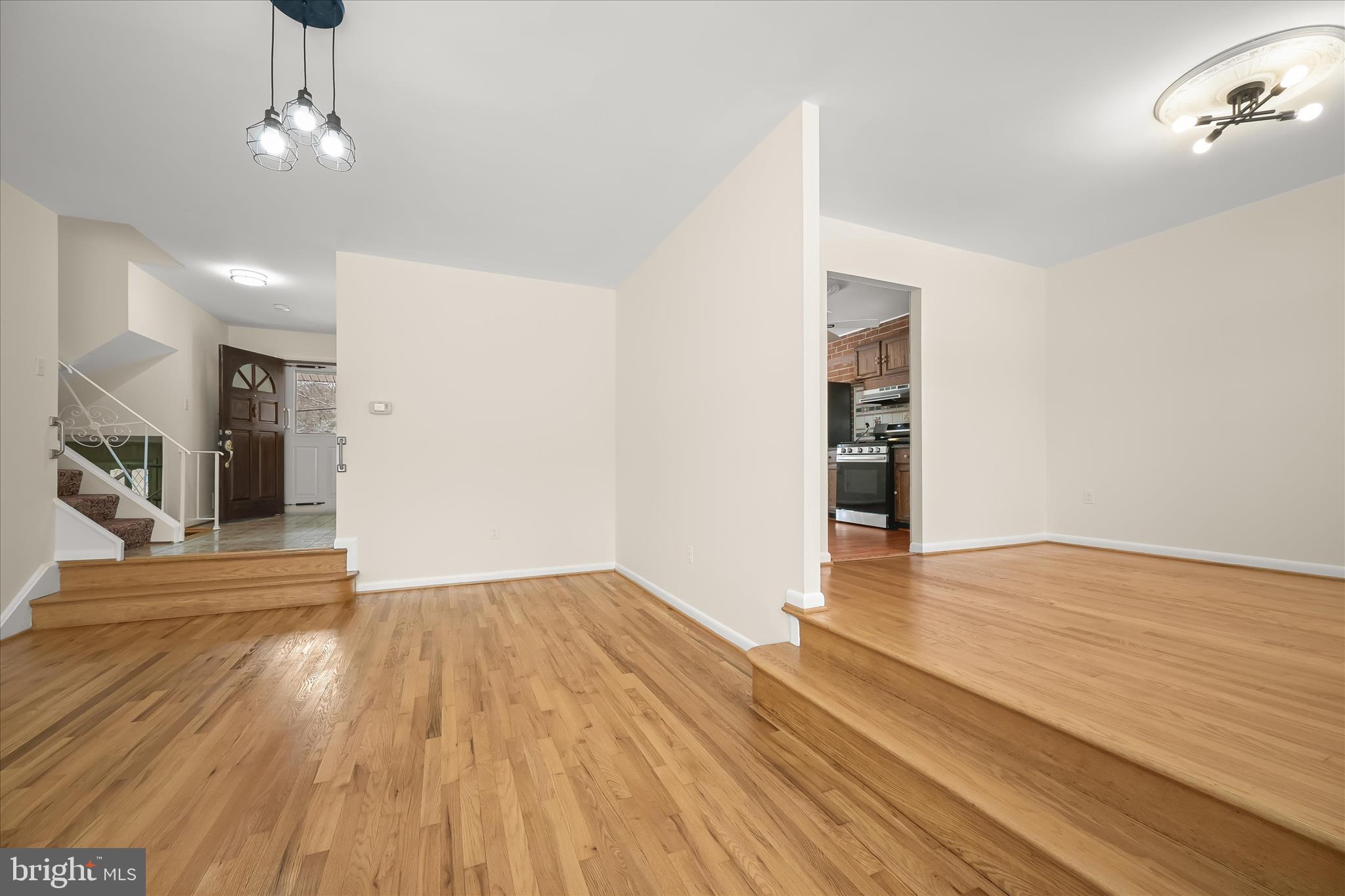 REGENCY ESTATES - Residential