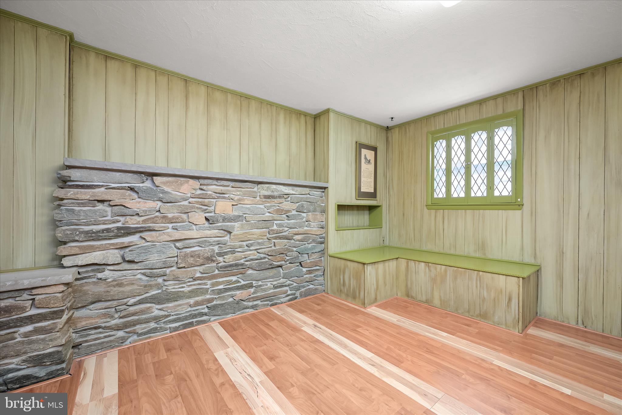 REGENCY ESTATES - Residential