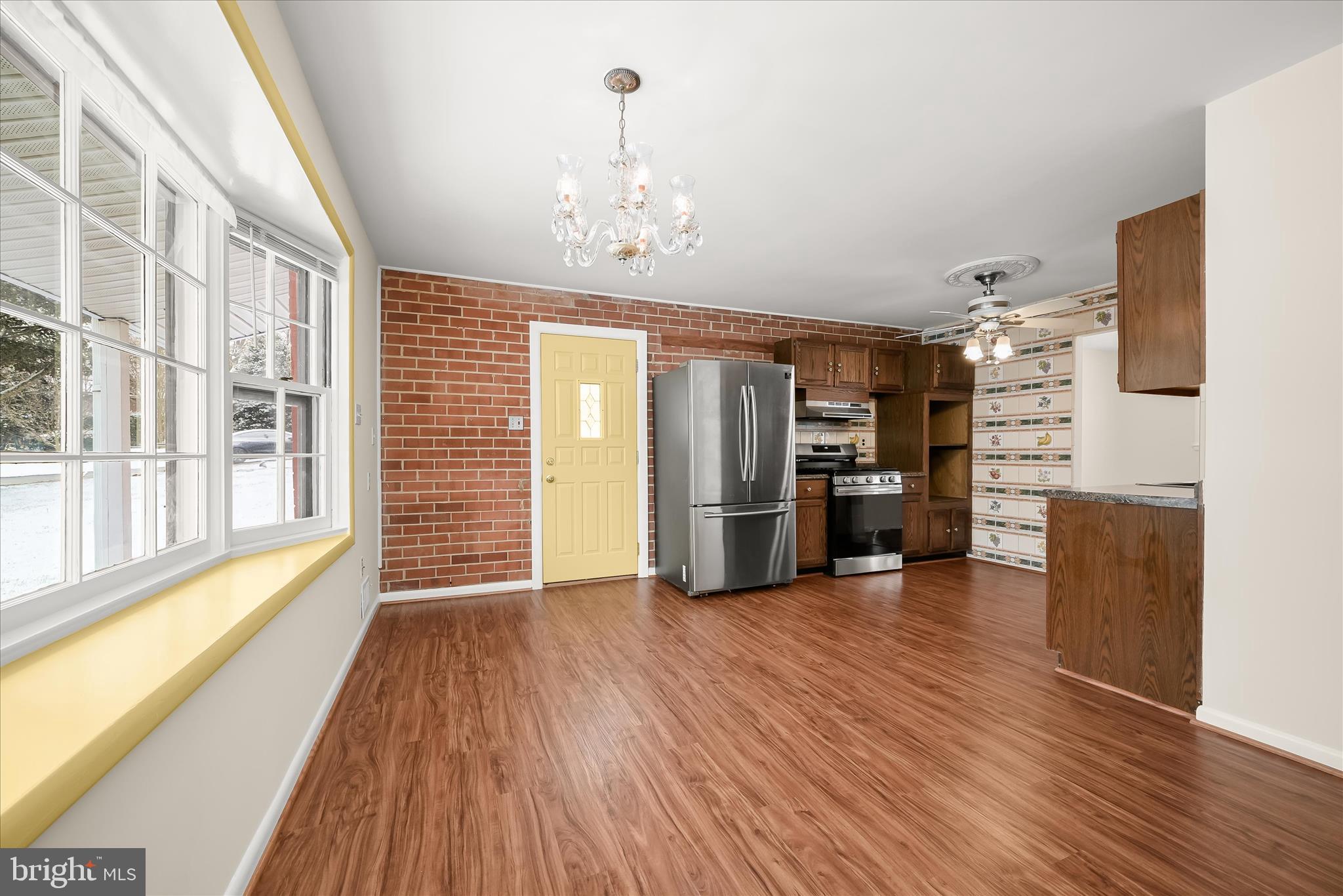 REGENCY ESTATES - Residential