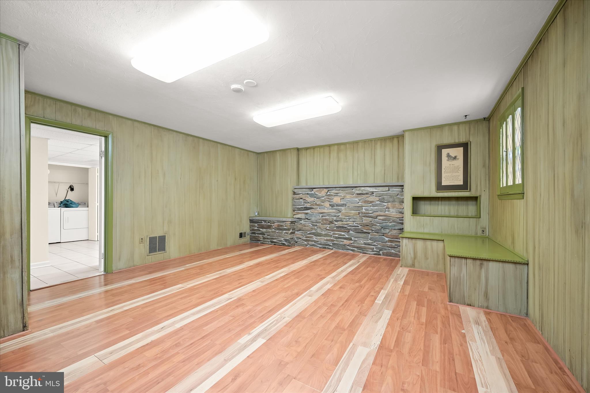 REGENCY ESTATES - Residential