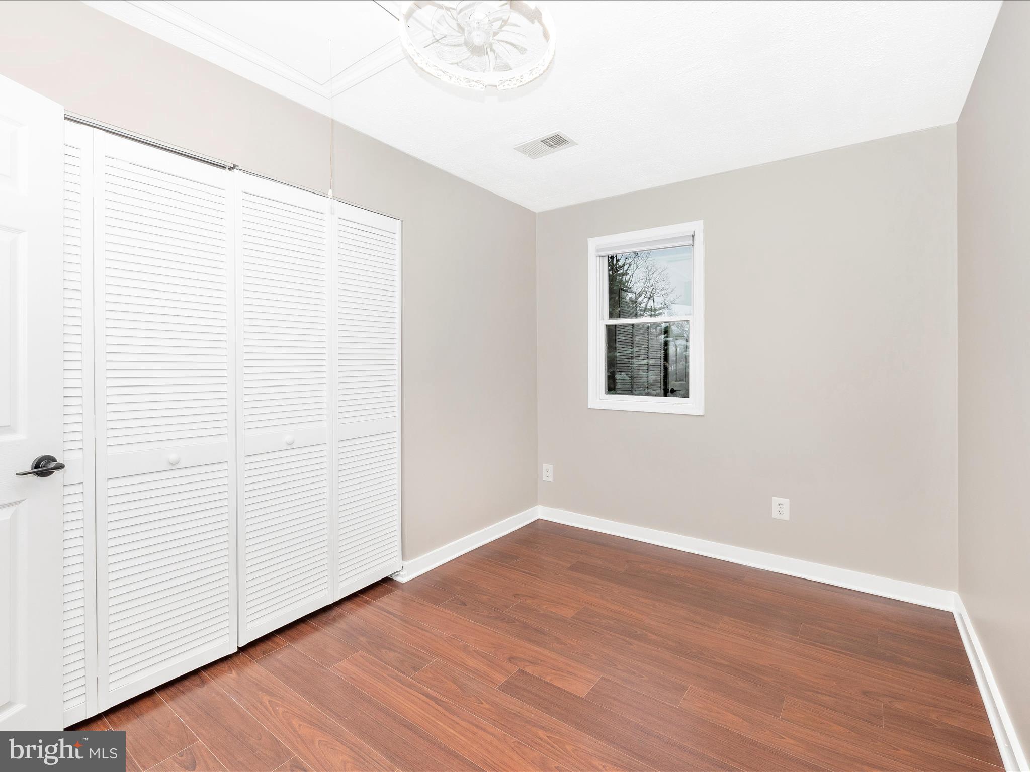 DAMASCUS OUTSIDE - Residential Lease