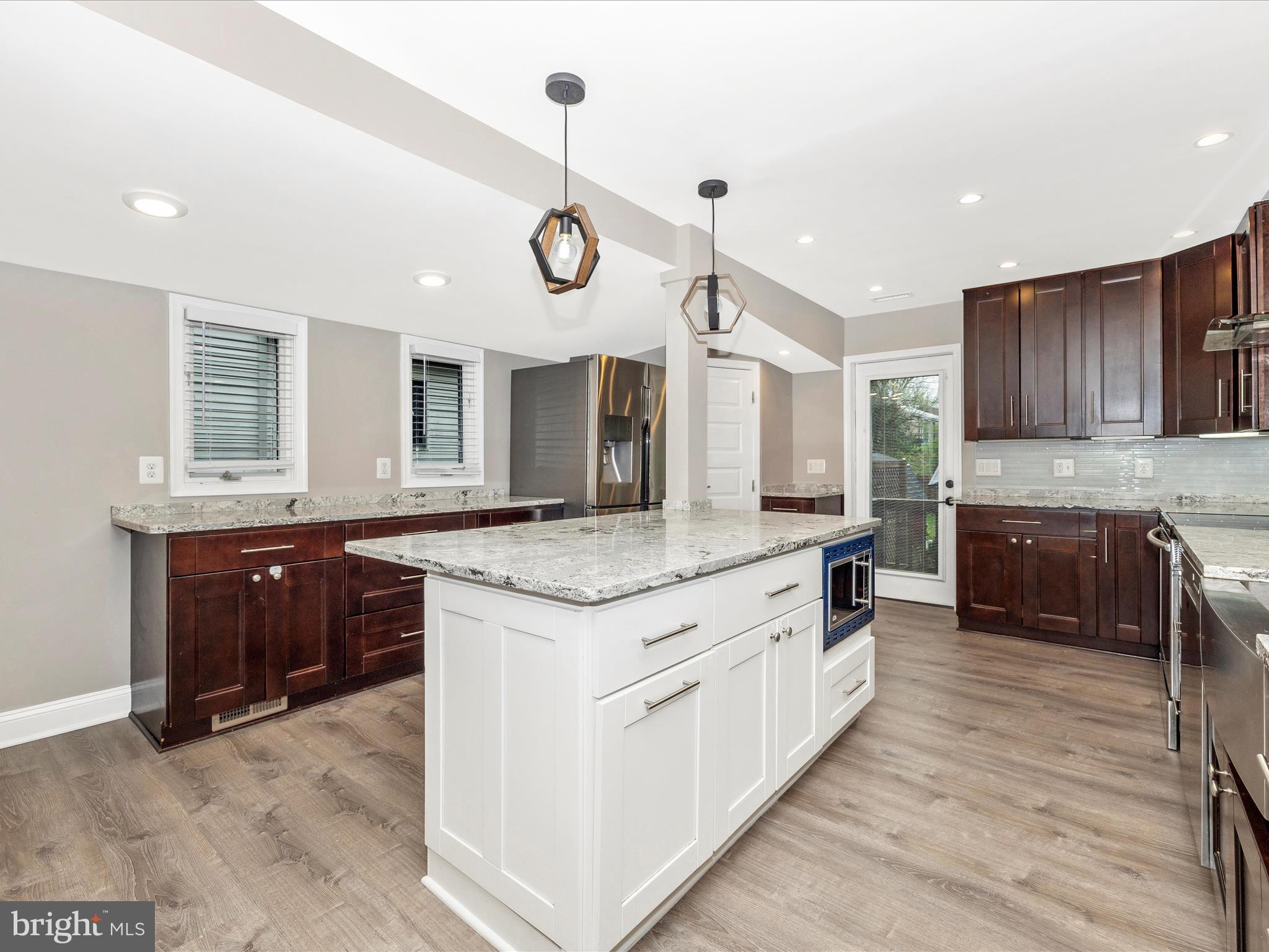 DAMASCUS OUTSIDE - Residential Lease