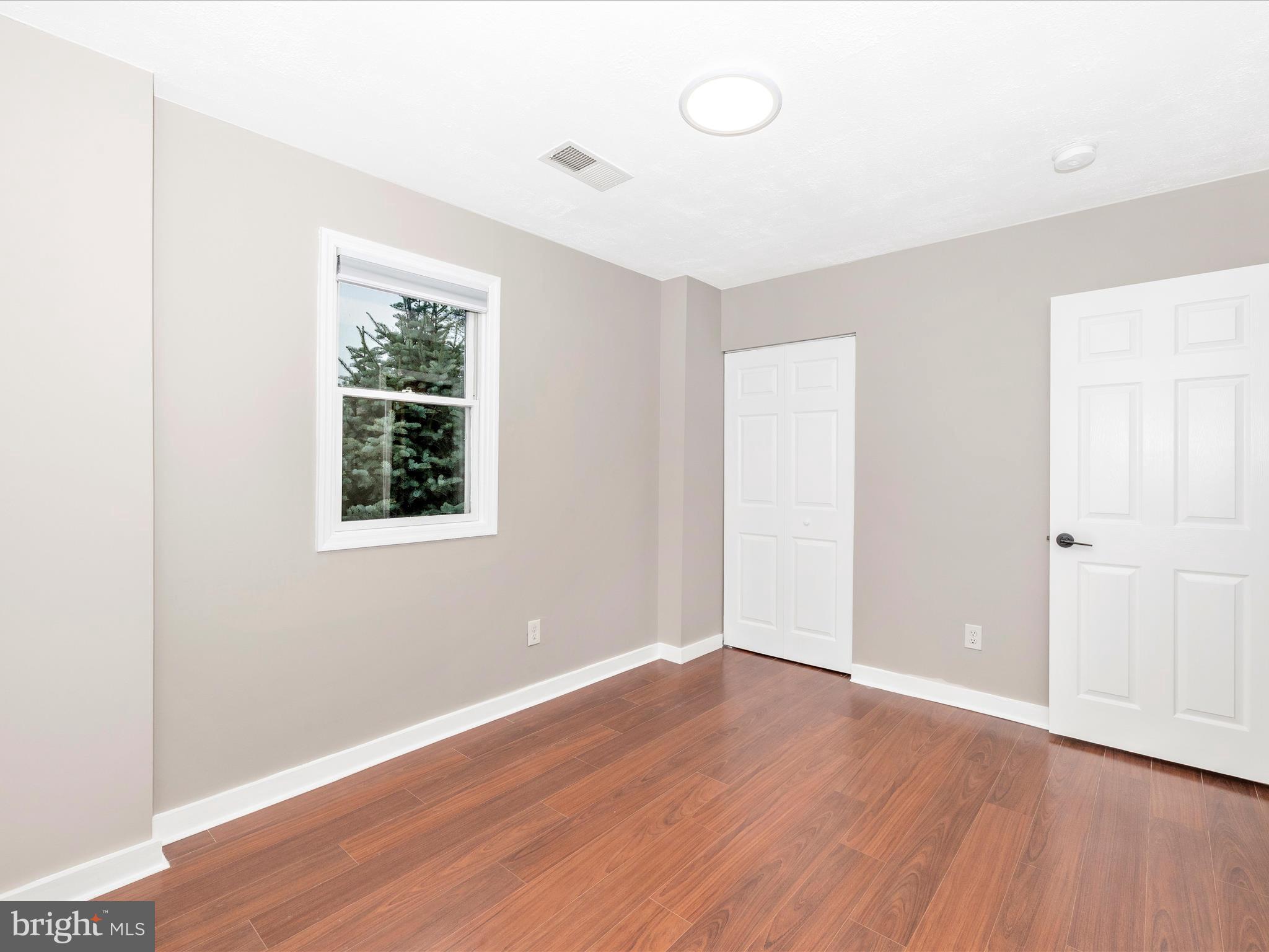 DAMASCUS OUTSIDE - Residential Lease