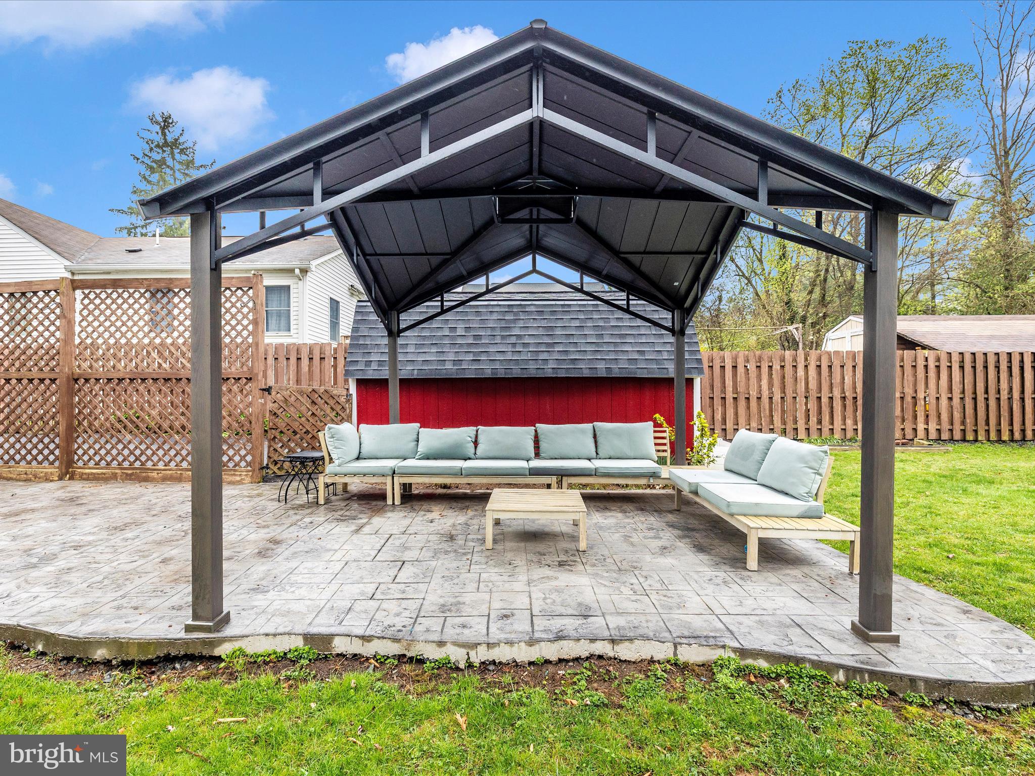 DAMASCUS OUTSIDE - Residential Lease