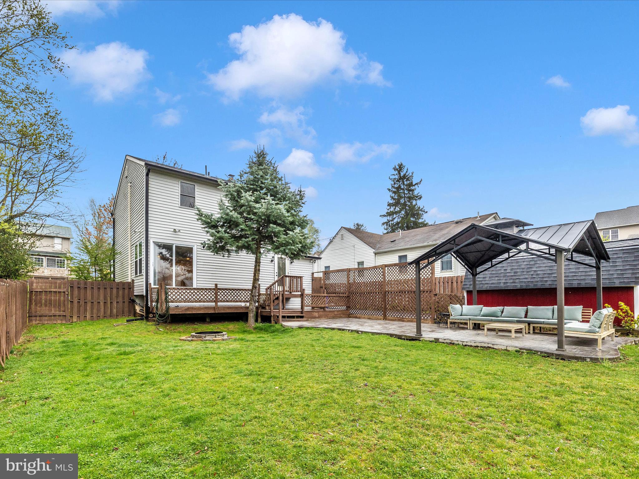 DAMASCUS OUTSIDE - Residential Lease