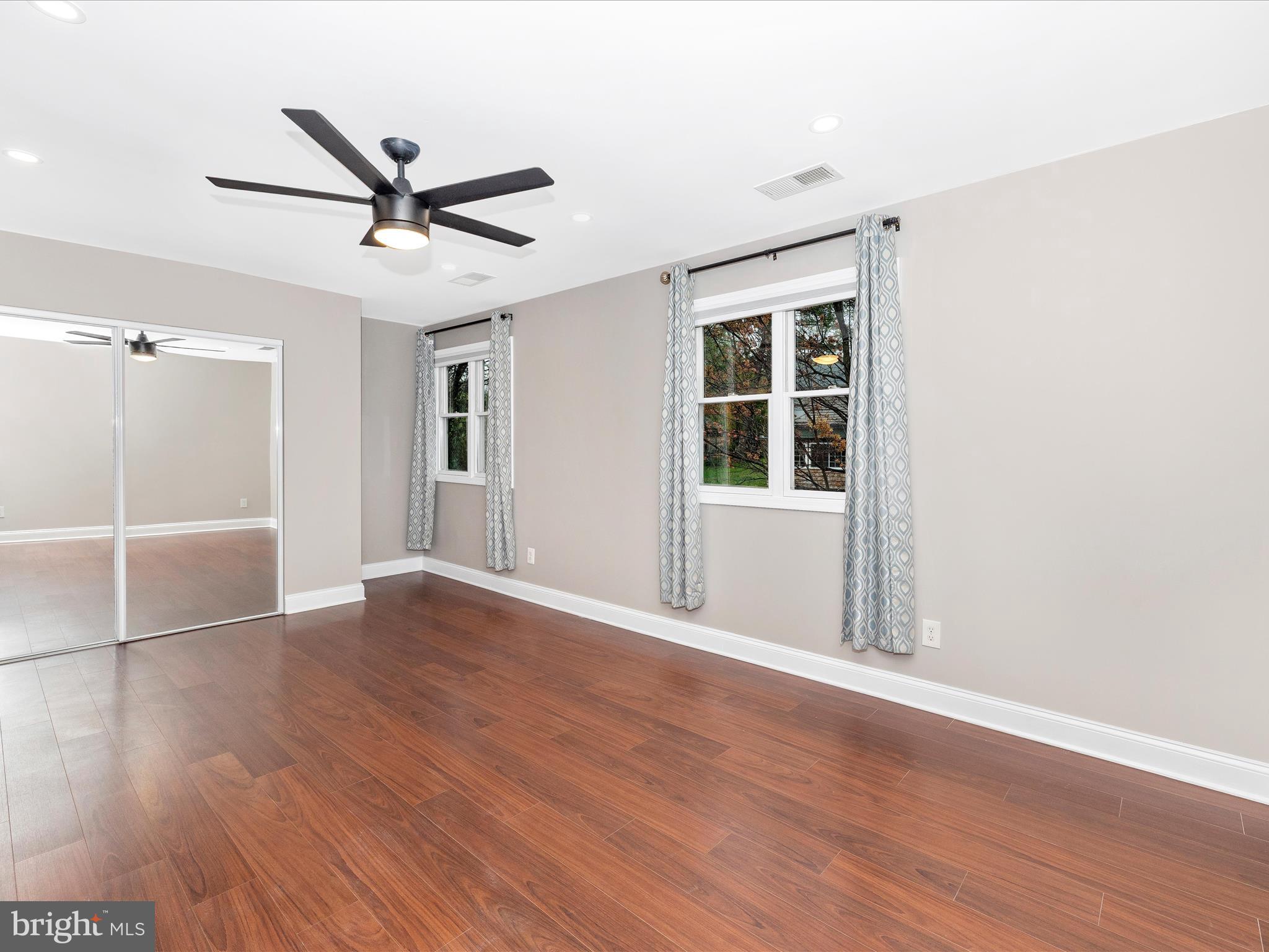 DAMASCUS OUTSIDE - Residential Lease